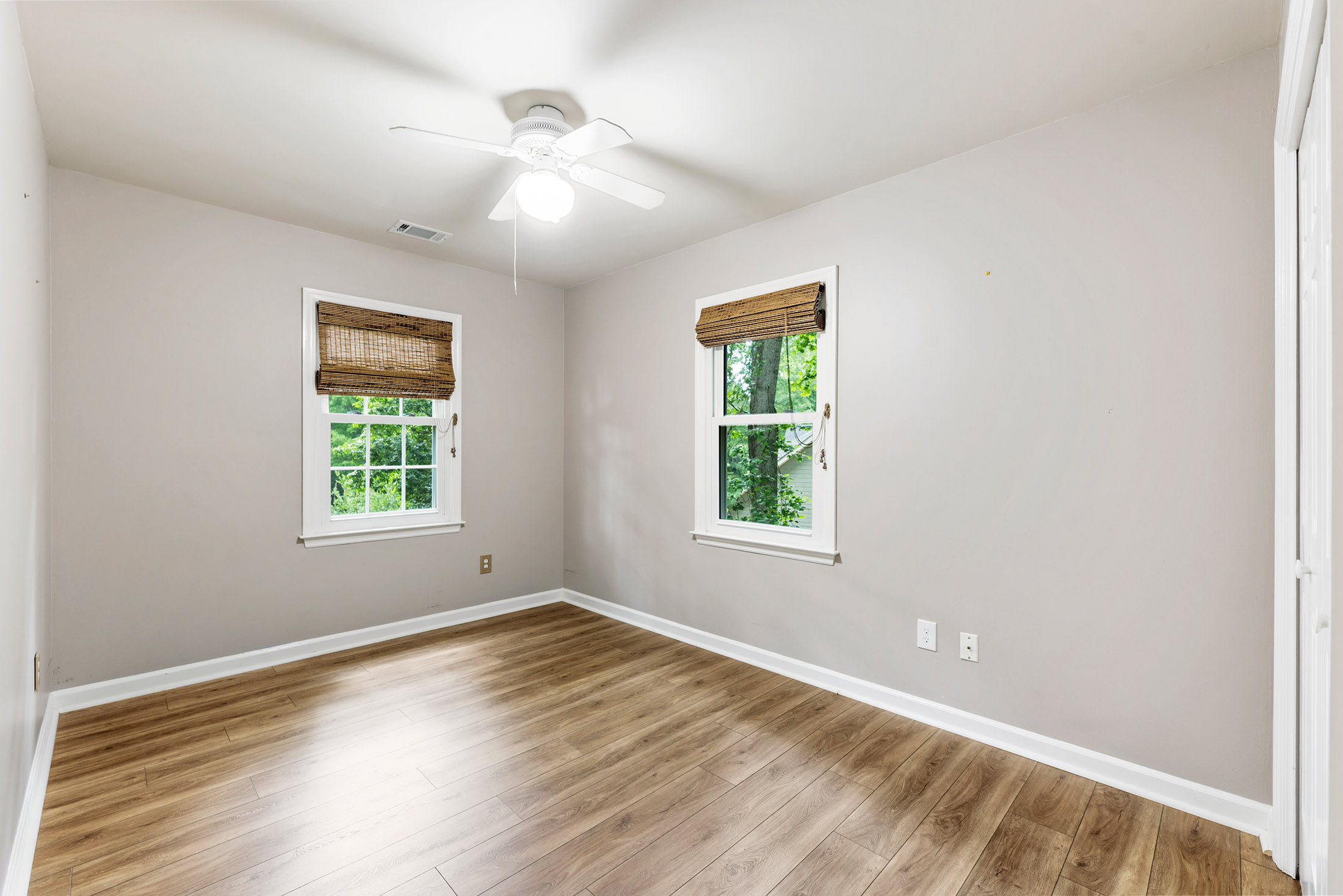  Andover North Home Blends Privacy and Convenience - 物件實景