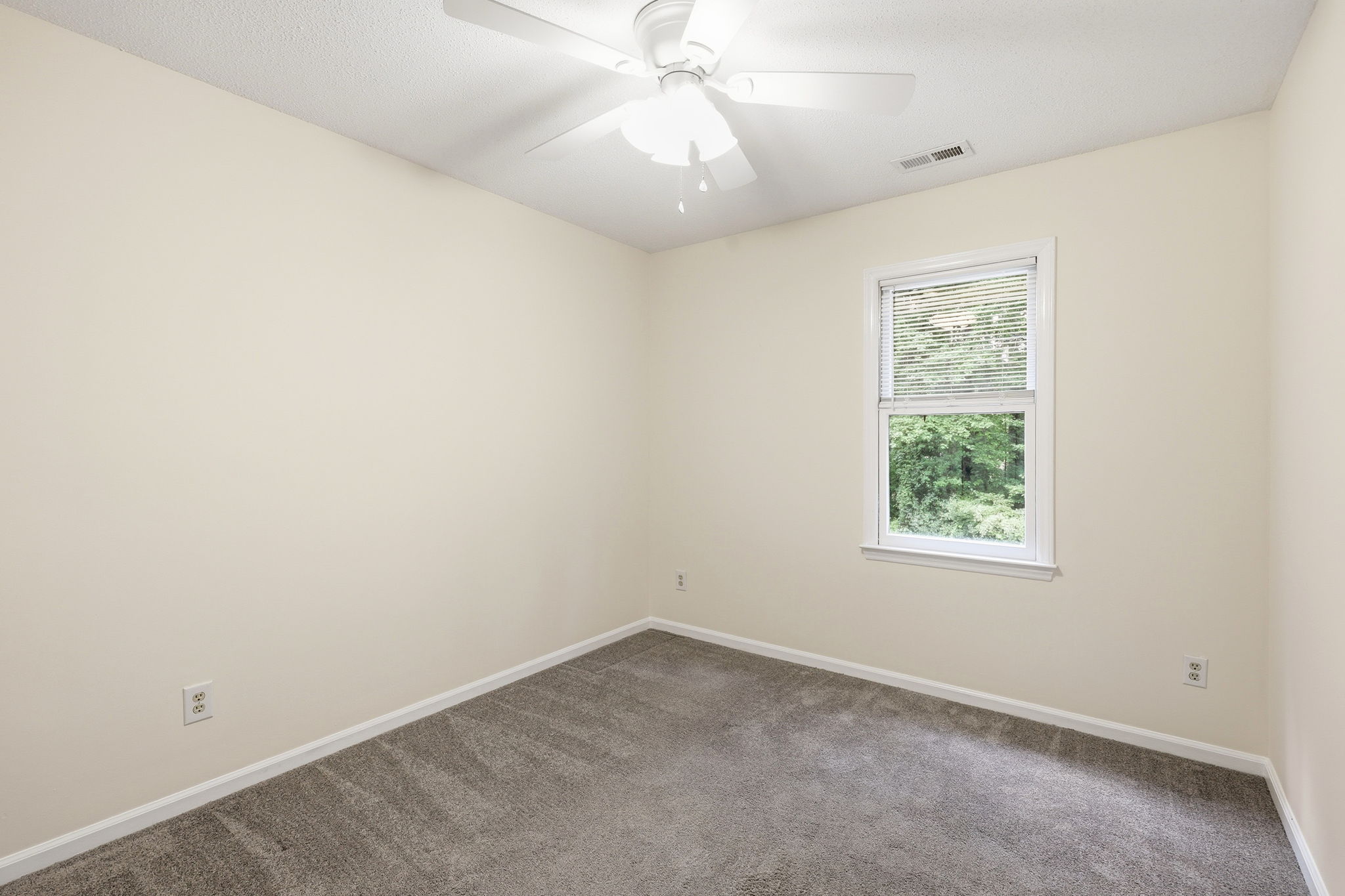  844-C Athens Drive, Raleigh, NC 27606 - 物件實景
