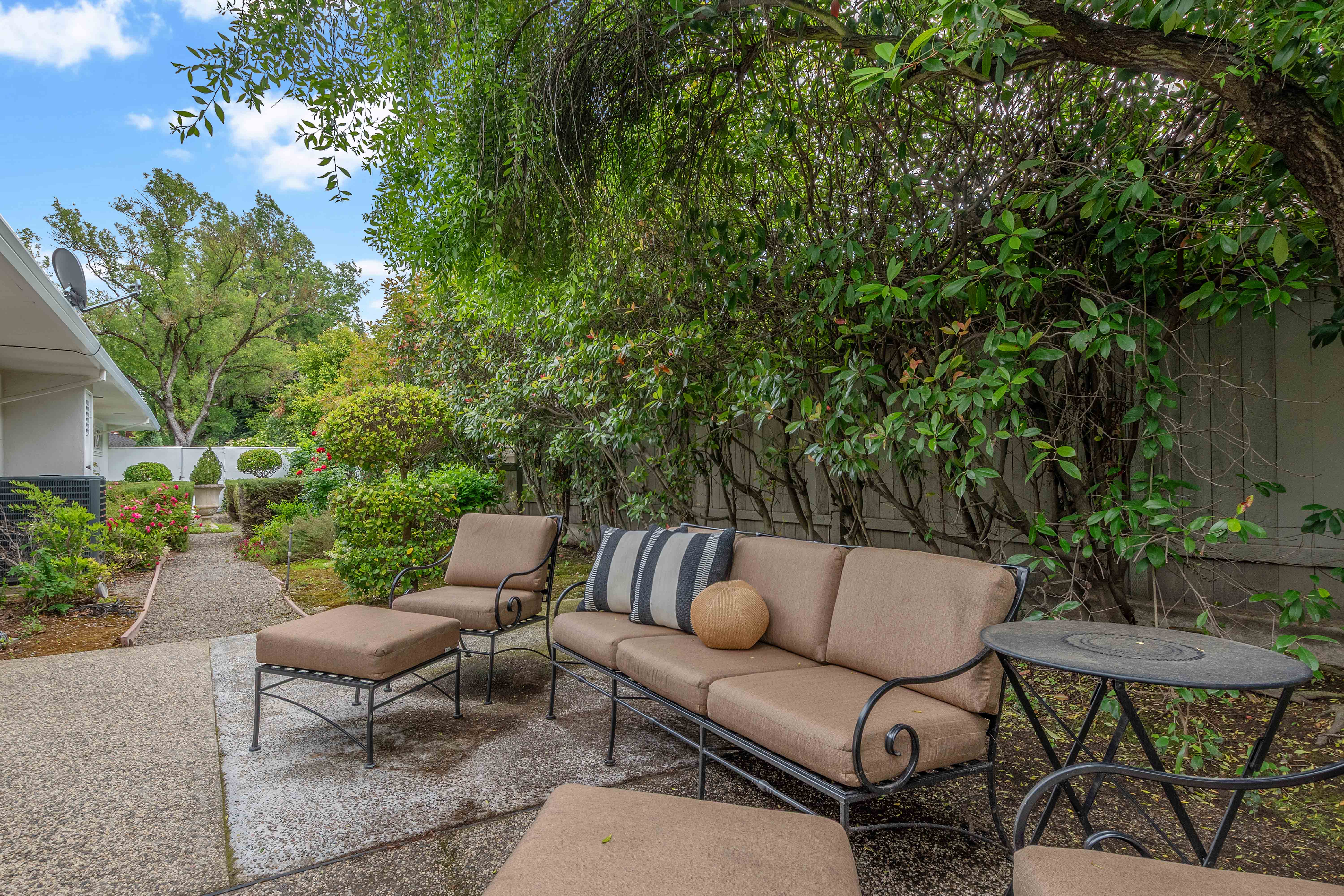  400 Crocker Road, Sacramento, CA 95864 - 物件實景