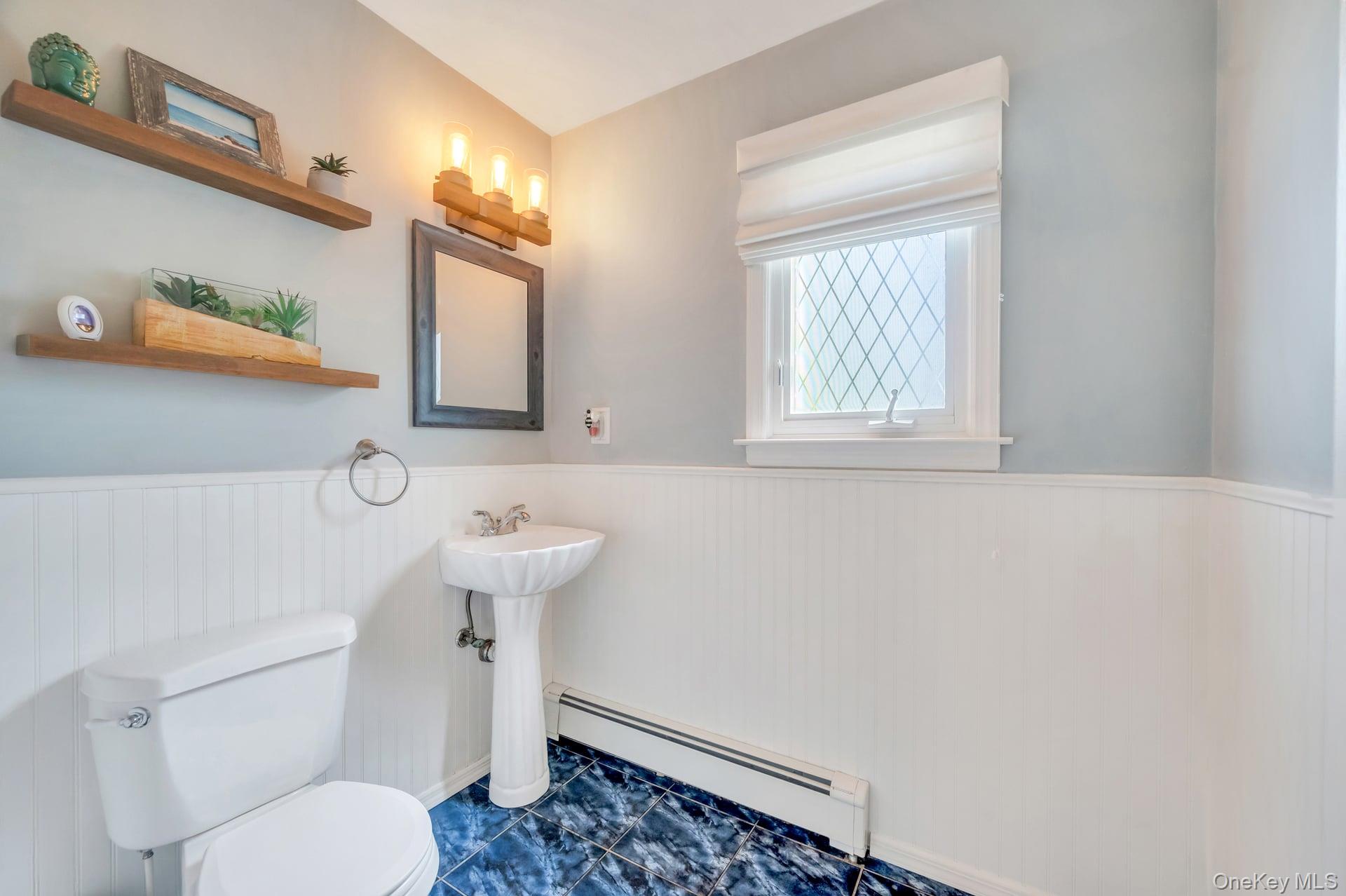 Port Jefferson Station, New York, 11776, United States, 4 Bedrooms Bedrooms, ,3 BathroomsBathrooms,Residential,For Sale,1941704