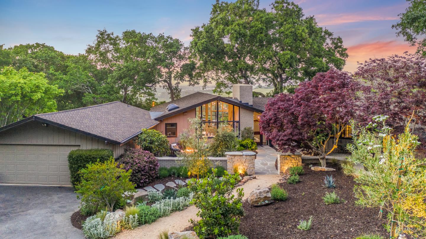 Portola Valley, California, 94028, United States, 6 Bedrooms Bedrooms, ,6 BathroomsBathrooms,Residential,For Sale,1917996