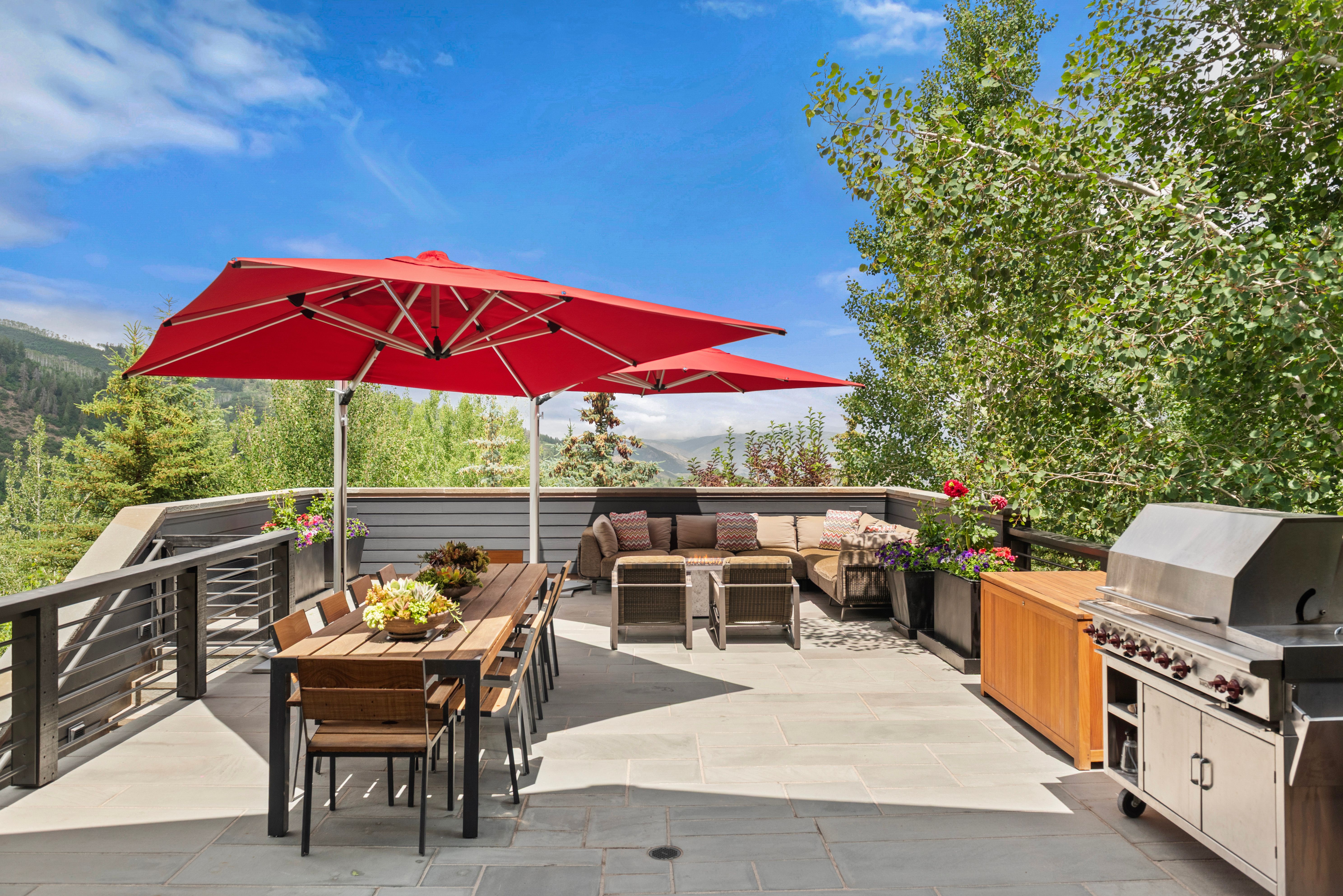  Mountain Contemporary Estate in Five Trees - 物件實景