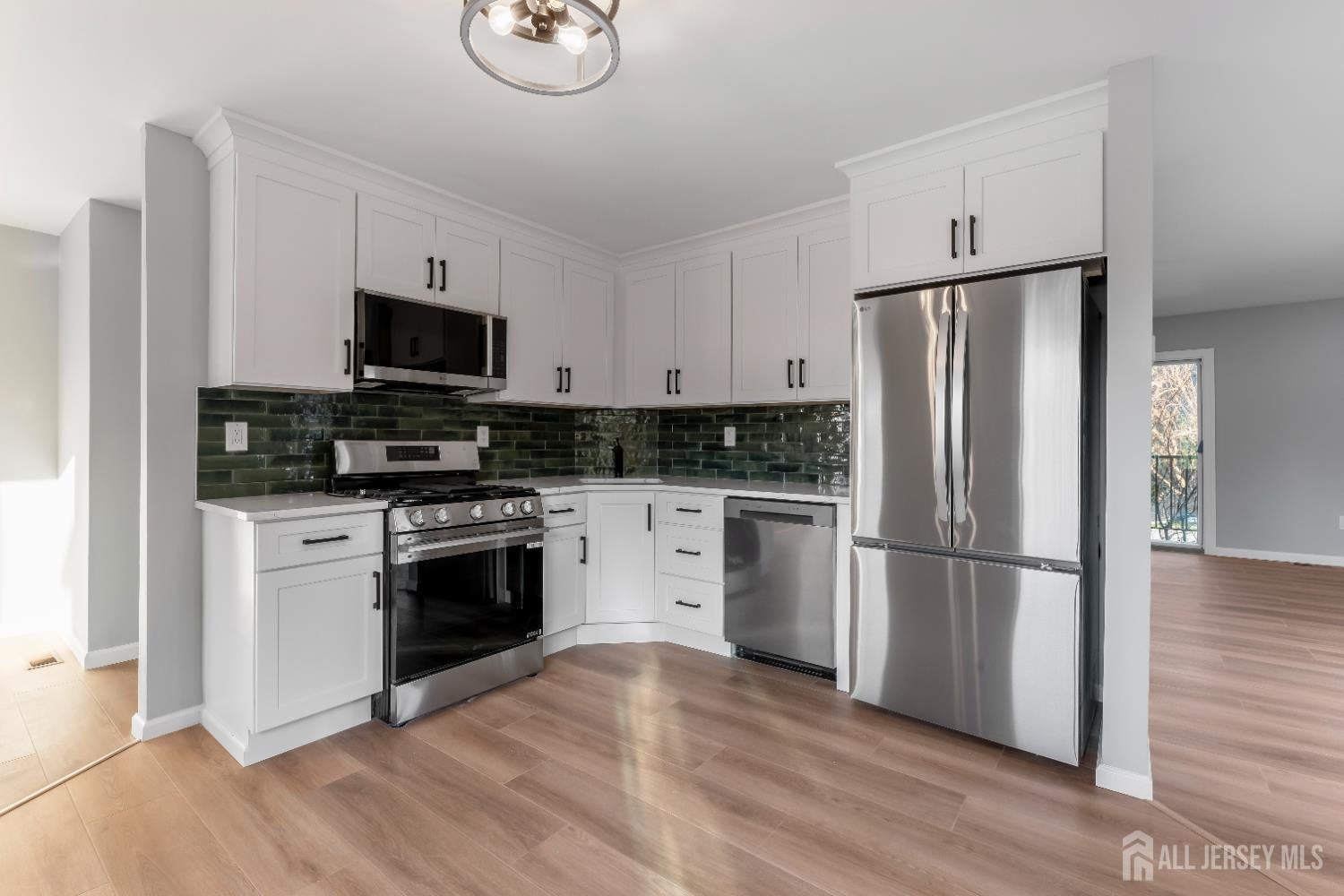 Old Bridge, New Jersey, 08857, United States, 3 Bedrooms Bedrooms, ,3 BathroomsBathrooms,Residential,For Sale,2010346