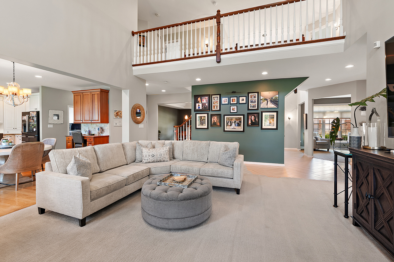 Orland Park, Illinois, 60467, United States, 5 Bedrooms Bedrooms, ,3 BathroomsBathrooms,Residential,For Sale,1937885
