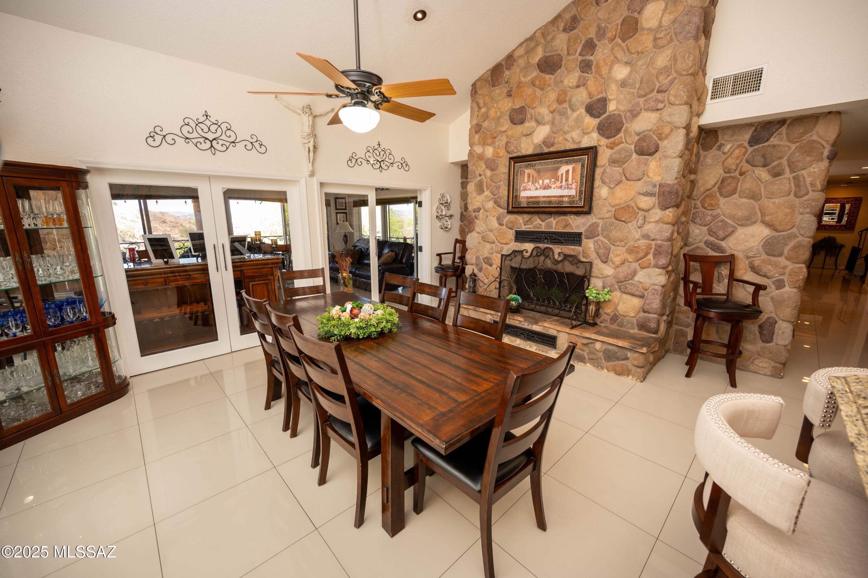 Nogales, Arizona, 85621, United States, 4 Bedrooms Bedrooms, ,4 BathroomsBathrooms,Residential,For Sale,1974525