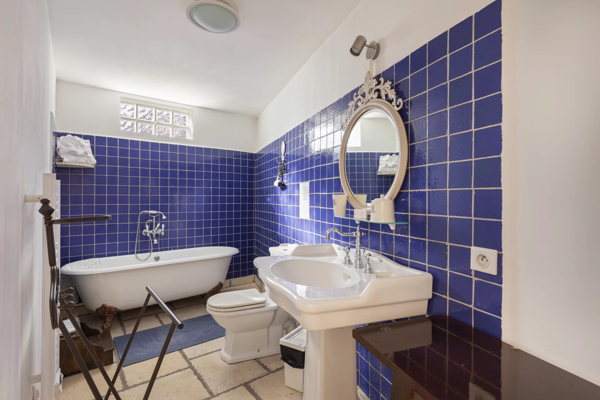 Saint-Paul-de-Vence, Provence-Alpes-Côte d’Azur, 06570, FR, 8 Bedrooms Bedrooms, ,8 BathroomsBathrooms,Residential,For Sale,1622616