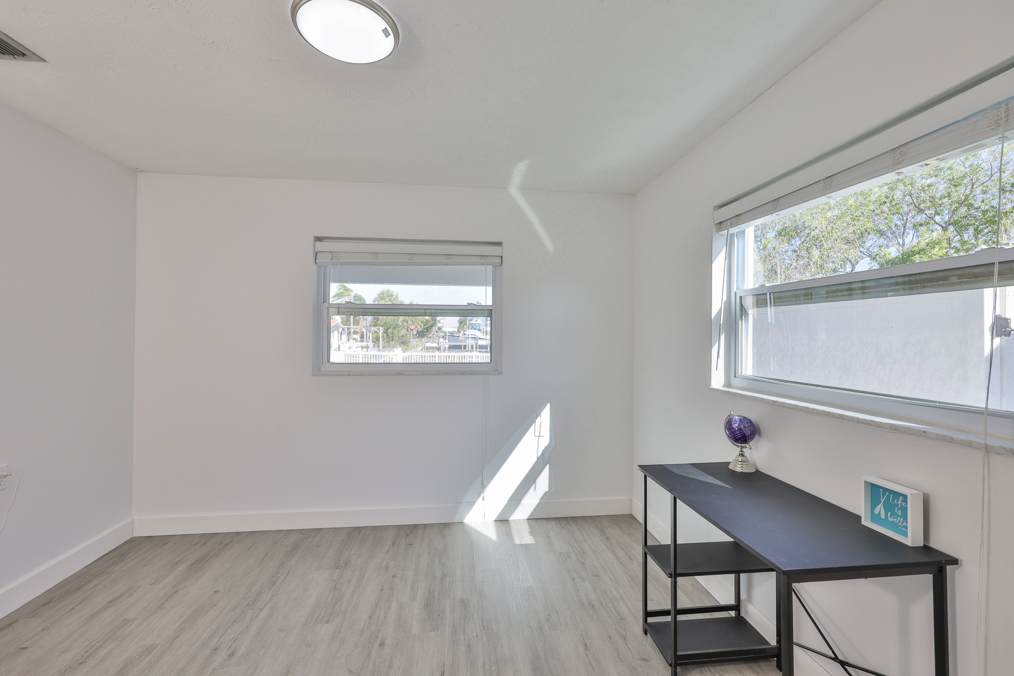 Treasure Island, Florida, 33706, United States, 3 Bedrooms Bedrooms, ,2 BathroomsBathrooms,Residential,For Sale,1982782