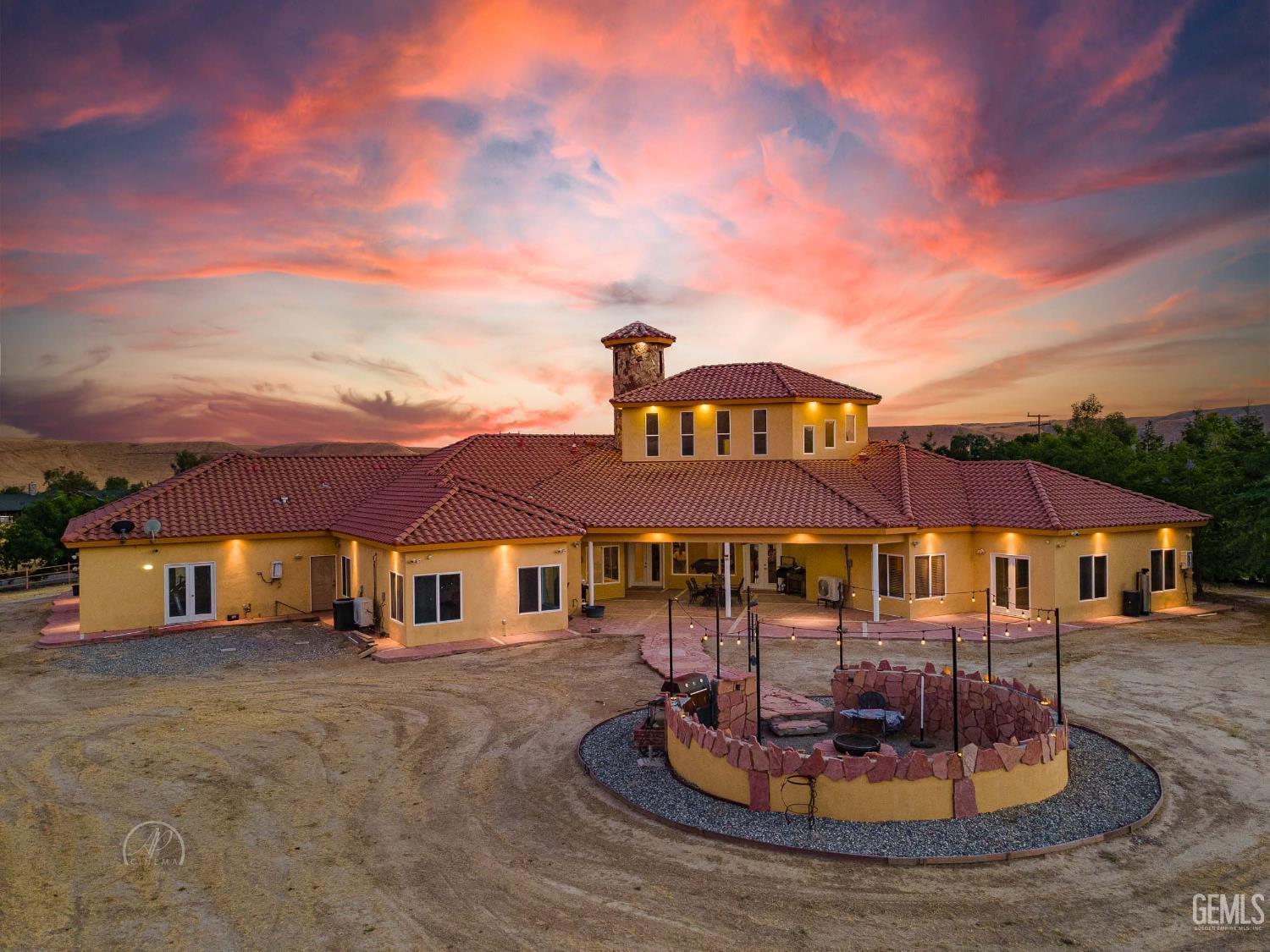 Bakersfield, California, 93308, United States, 4 Bedrooms Bedrooms, ,5 BathroomsBathrooms,Residential,For Sale,1992415