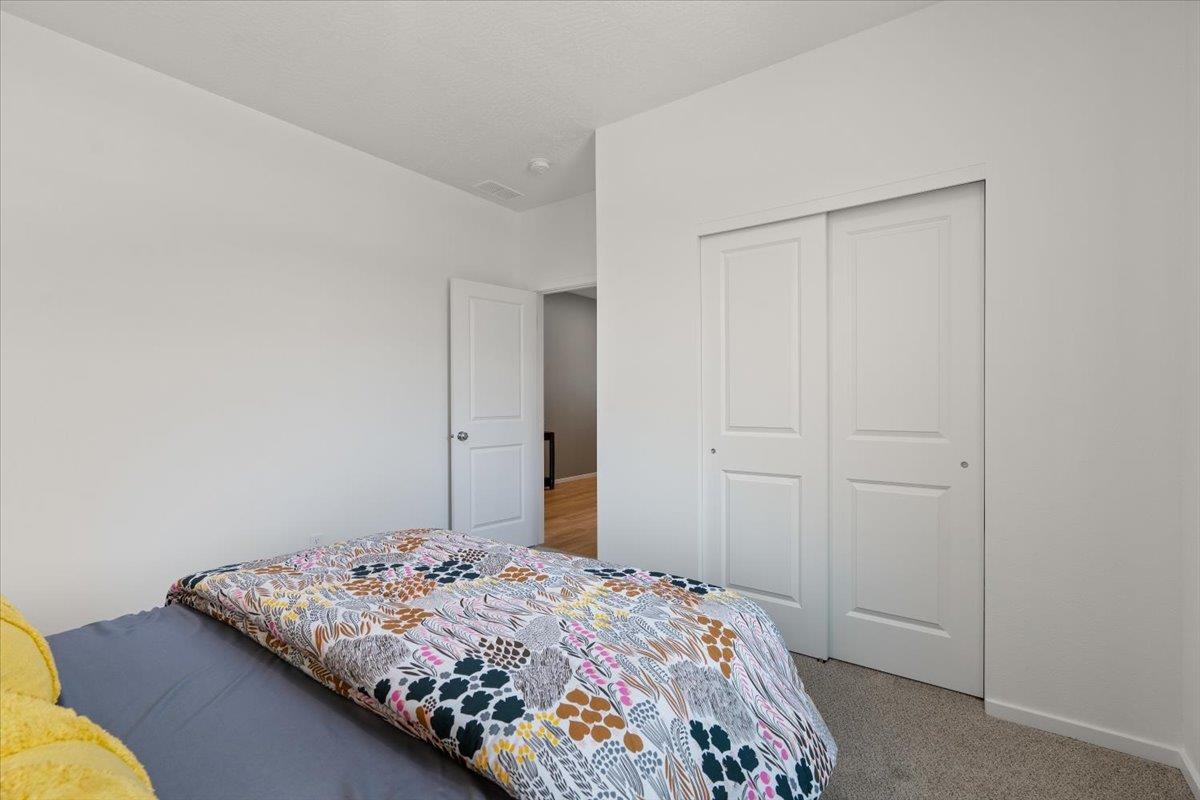 Deer Park, Washington, 99006, United States, 3 Bedrooms Bedrooms, ,2 BathroomsBathrooms,Residential,For Sale,1873845