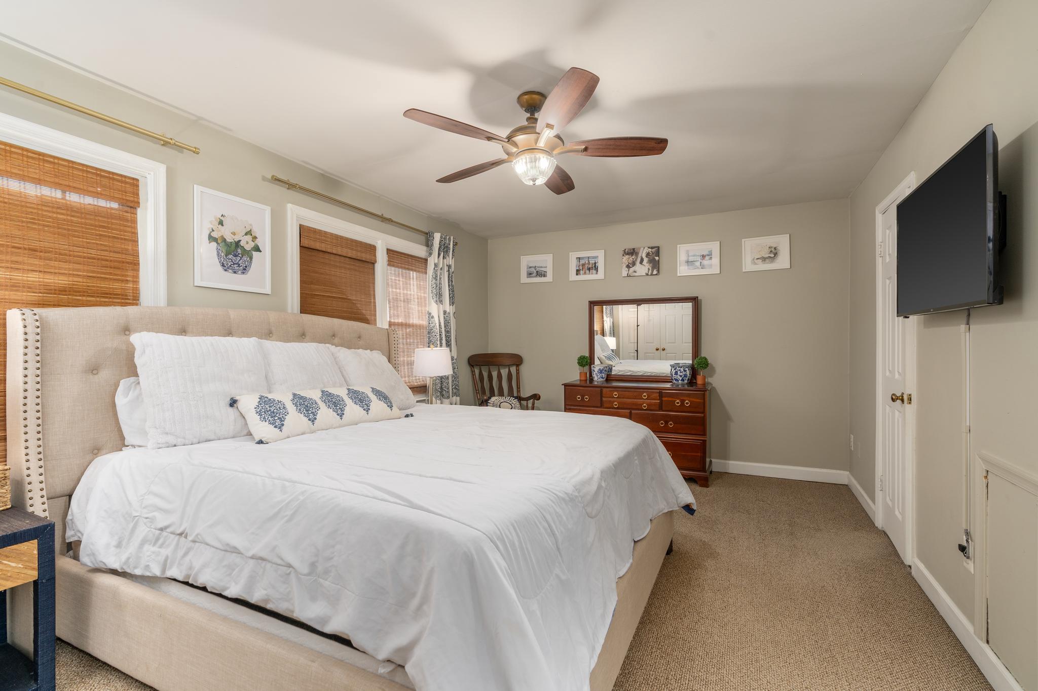  3560 S George Mason Drive, Alexandria, VA, 22302 - 物件實景