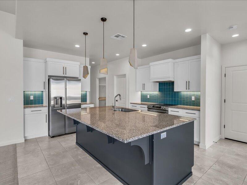 St George, Utah, 84790, United States, 4 Bedrooms Bedrooms, ,Residential,For Sale,1847671