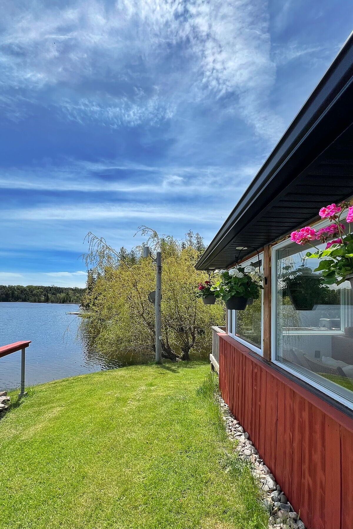  Private Waterfront Retreat - 物件實景