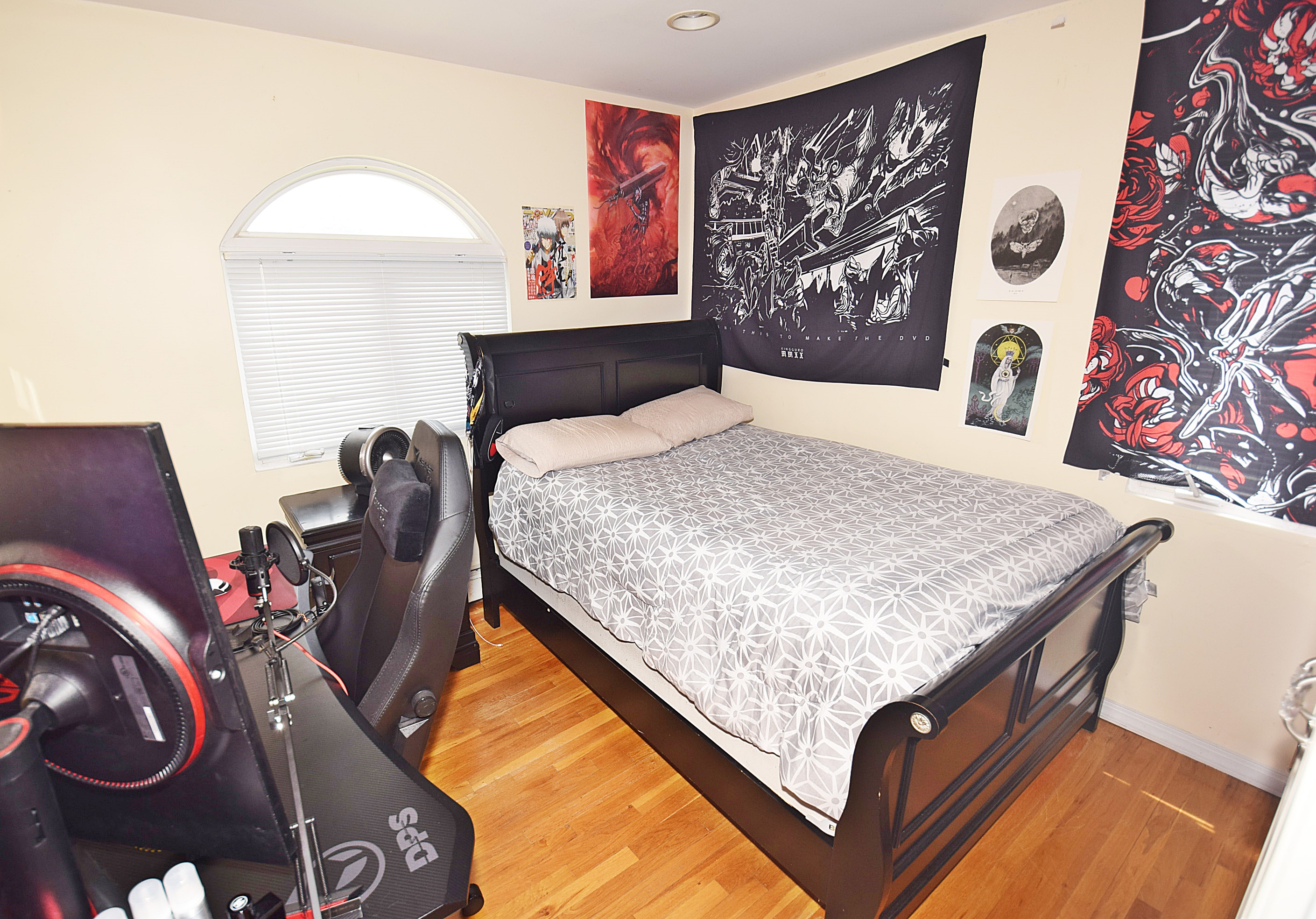 Wheatley Heights, New York, 11798, United States, 5 Bedrooms Bedrooms, ,2 BathroomsBathrooms,Residential,For Sale,1892743