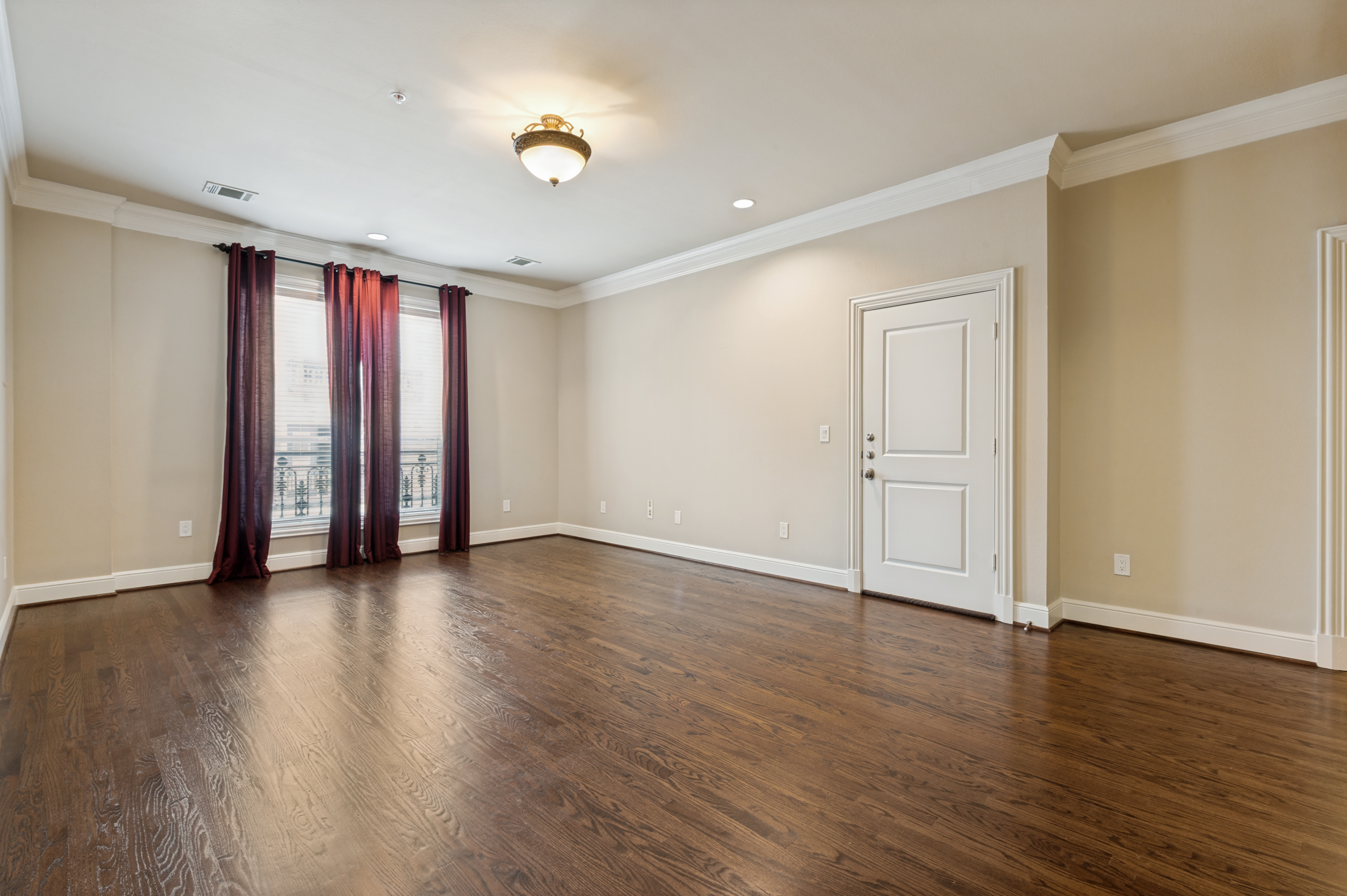  Move right in ... meticulously maintained Midrise in coveted Preston Hollow - 物件實景