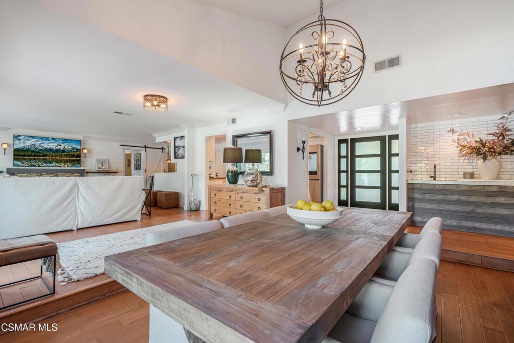 Simi Valley, California, 93065, United States, 4 Bedrooms Bedrooms, ,3 BathroomsBathrooms,Residential,For Sale,1941283
