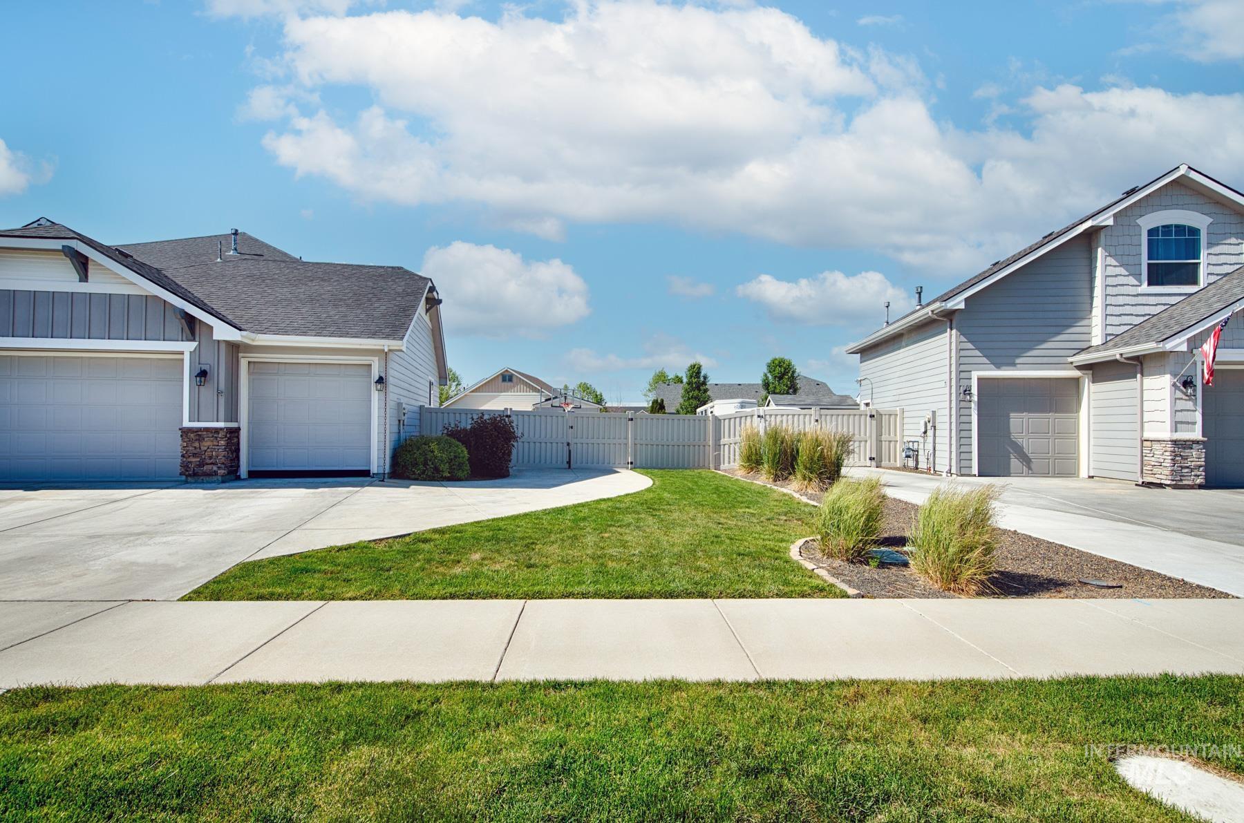 Kuna, Idaho, 83634, United States, 5 Bedrooms Bedrooms, ,4 BathroomsBathrooms,Residential,For Sale,1848716