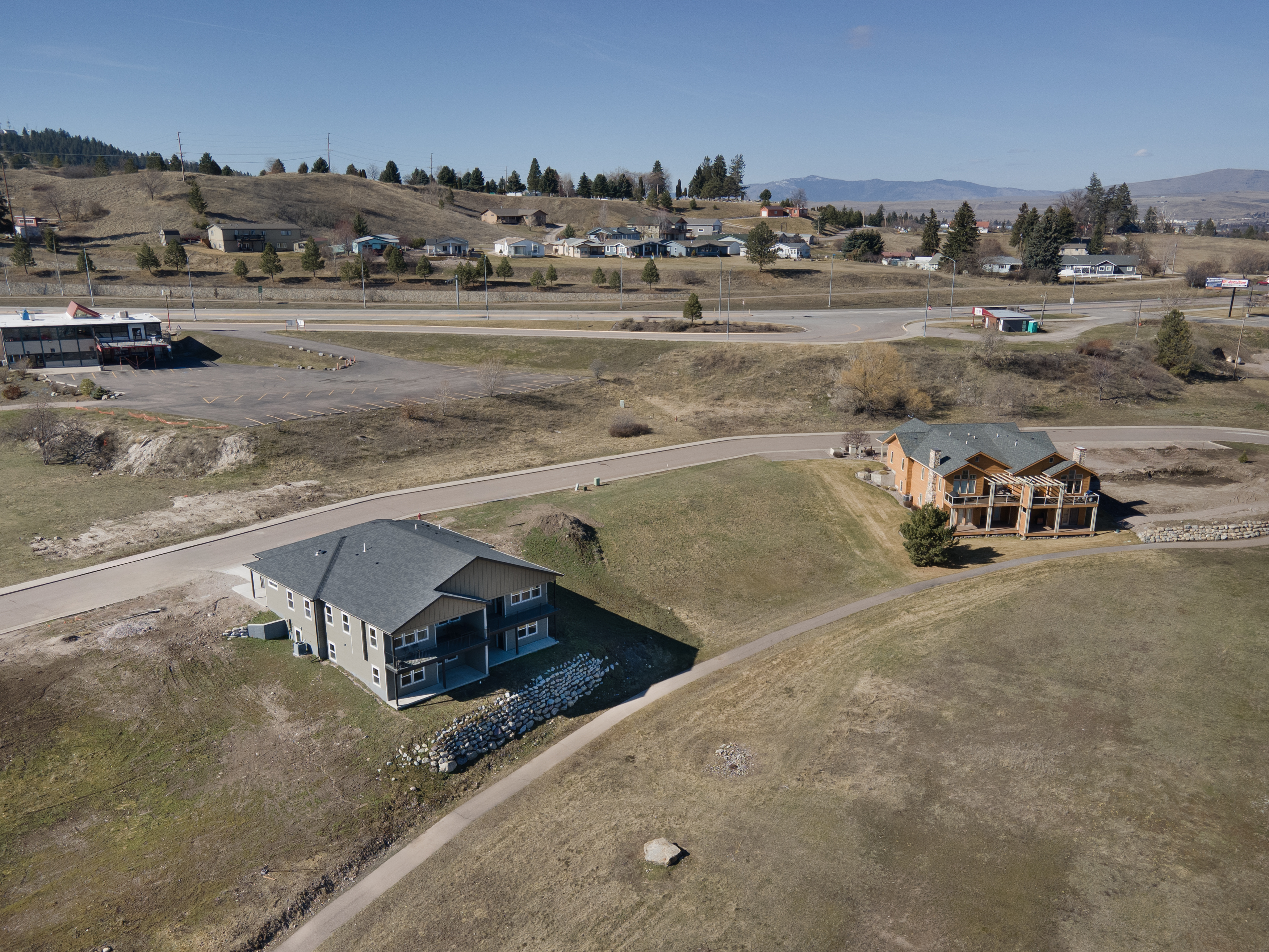 Polson, Montana, 59860, United States, 3 Bedrooms Bedrooms, ,2 BathroomsBathrooms,Residential,For Sale,1882171