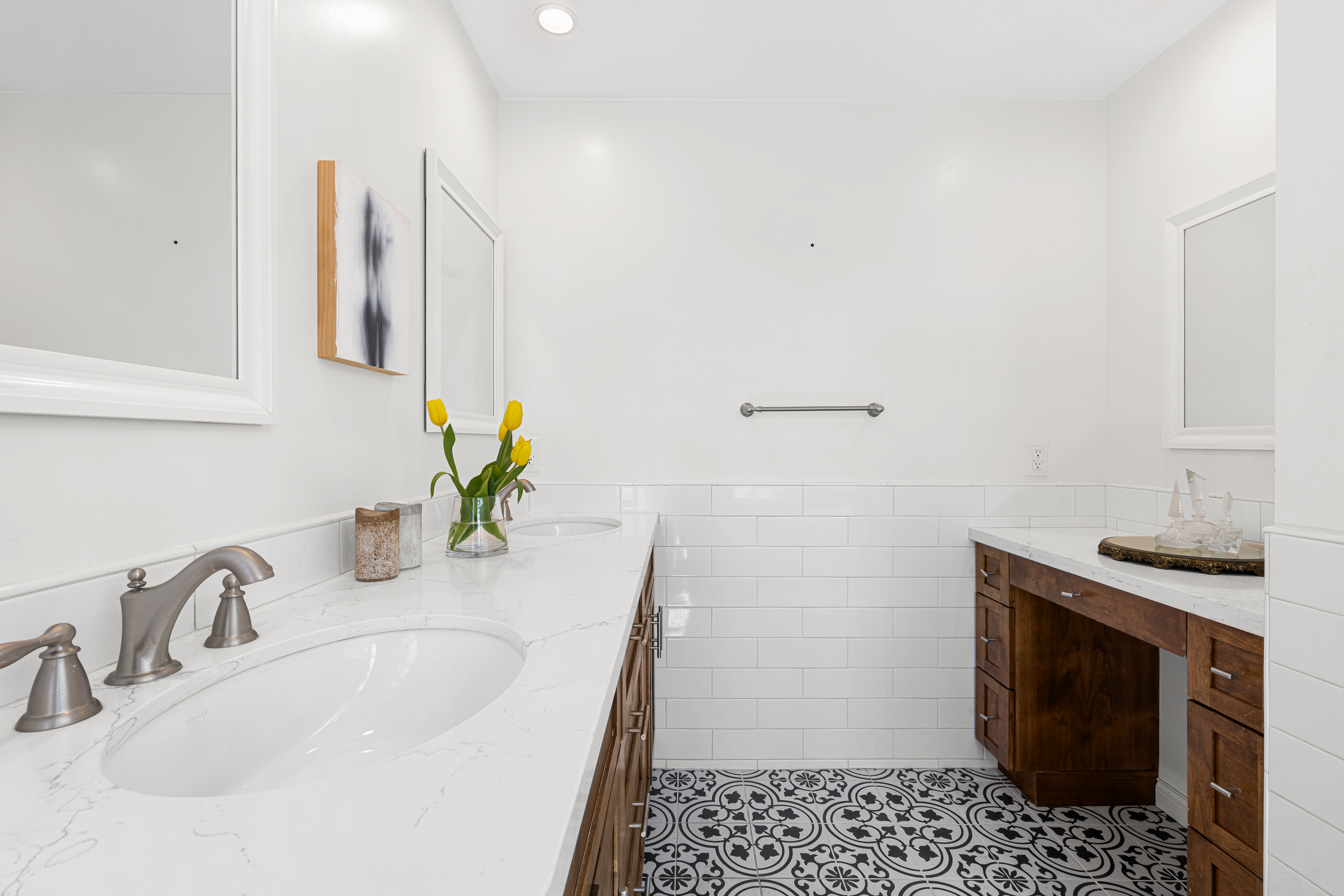  4650 Encino Avenue - 物件實景