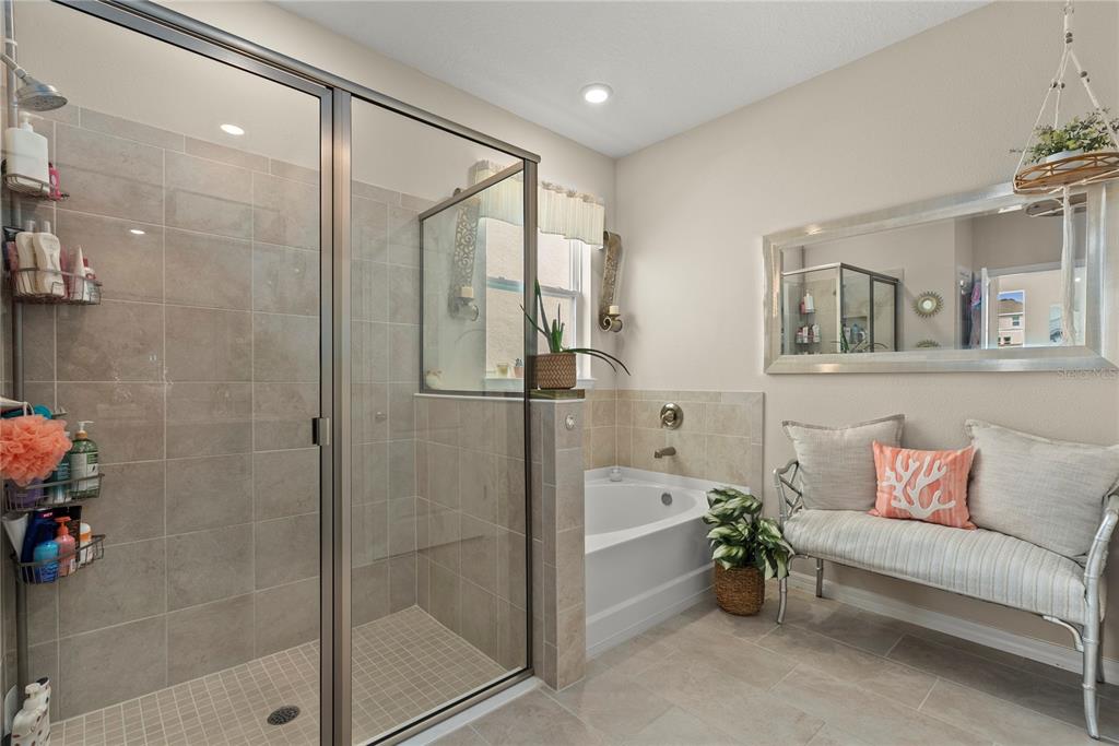 Lakewood Ranch, Florida, 34211, United States, 3 Bedrooms Bedrooms, ,3 BathroomsBathrooms,Residential,For Sale,1883325
