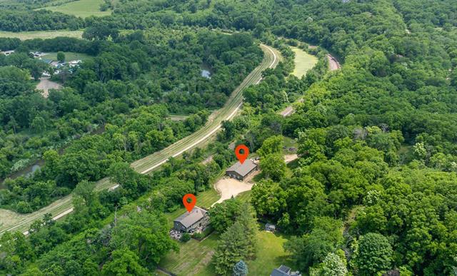 Galena, Illinois, 61036, United States, 4 Bedrooms Bedrooms, ,2 BathroomsBathrooms,Residential,For Sale,1885335