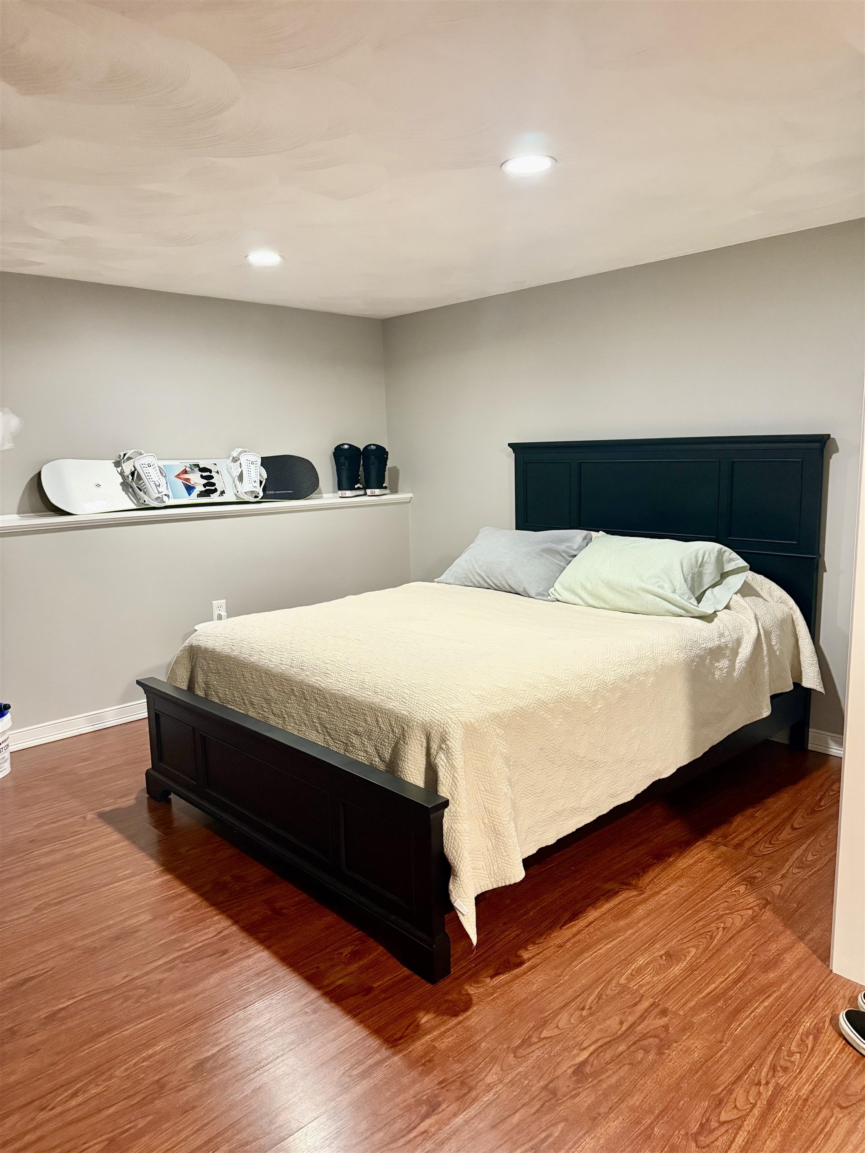 Newton, New Hampshire, 03858, United States, 3 Bedrooms Bedrooms, ,2 BathroomsBathrooms,Residential,For Sale,1981448