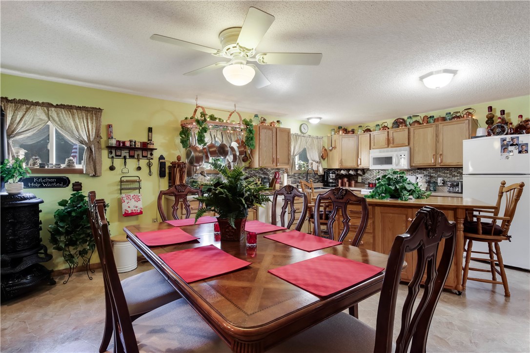 Chetek, Wisconsin, 54728, United States, 2 Bedrooms Bedrooms, ,2 BathroomsBathrooms,Residential,For Sale,1939272