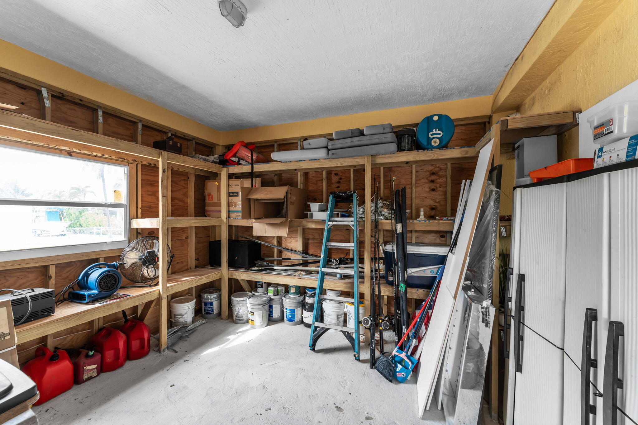 KEY LARGO, Florida, 33037, United States, 4 Bedrooms Bedrooms, ,3 BathroomsBathrooms,Residential,For Sale,1991909