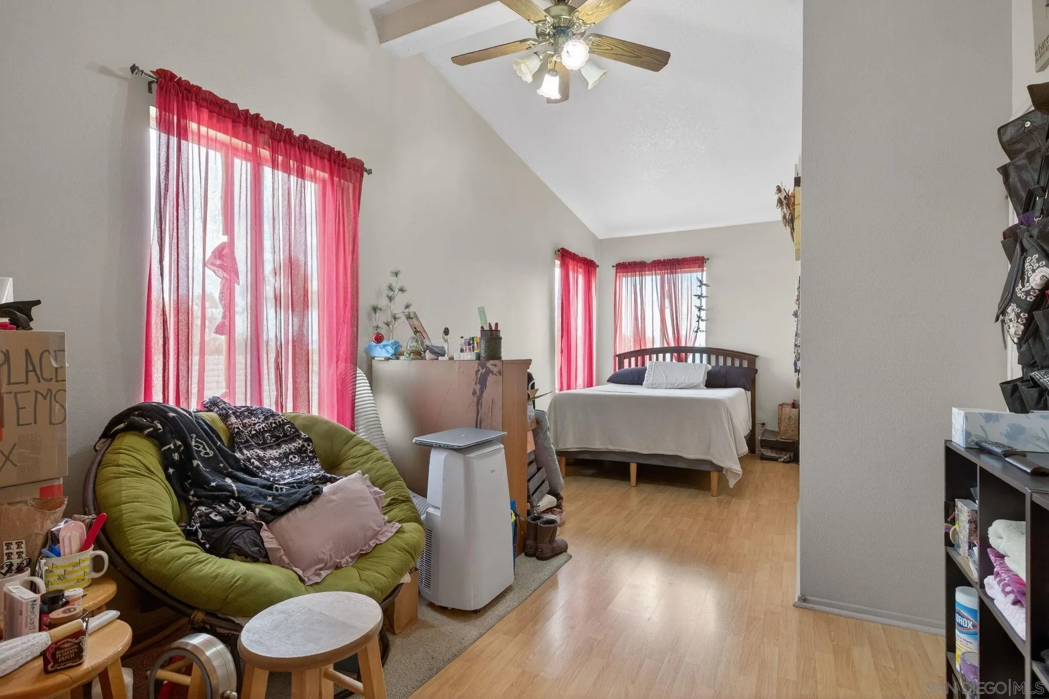 Camarillo, California, 93010, United States, 5 Bedrooms Bedrooms, ,4 BathroomsBathrooms,Residential,For Sale,2001849