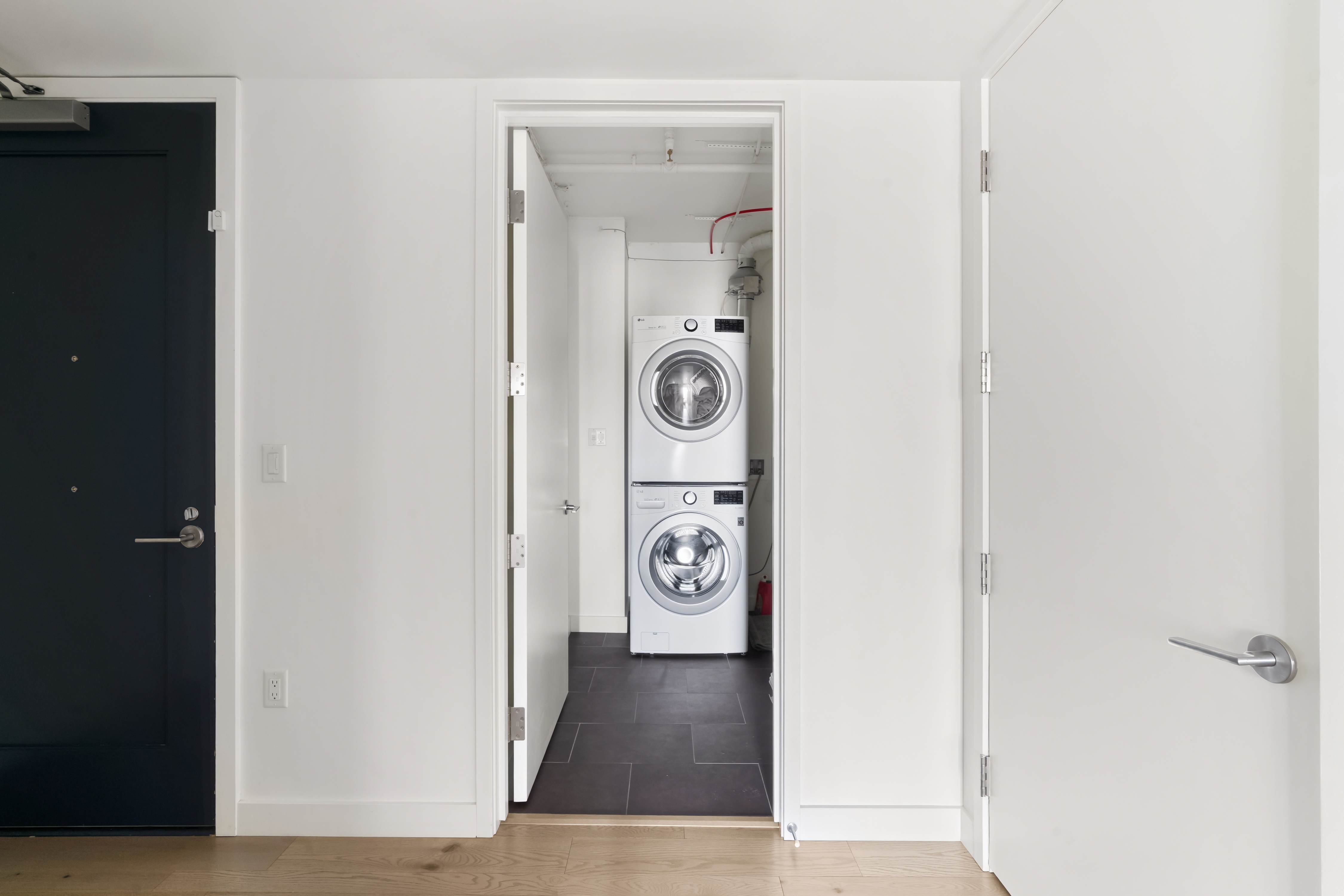  Rare three-bedroom corner residence sits on the quiet side of The Coloradan - 物件實景