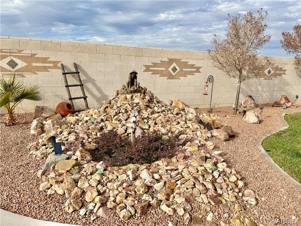 Kingman, Arizona, 86401, United States, 4 Bedrooms Bedrooms, ,2 BathroomsBathrooms,Residential,For Sale,2013264