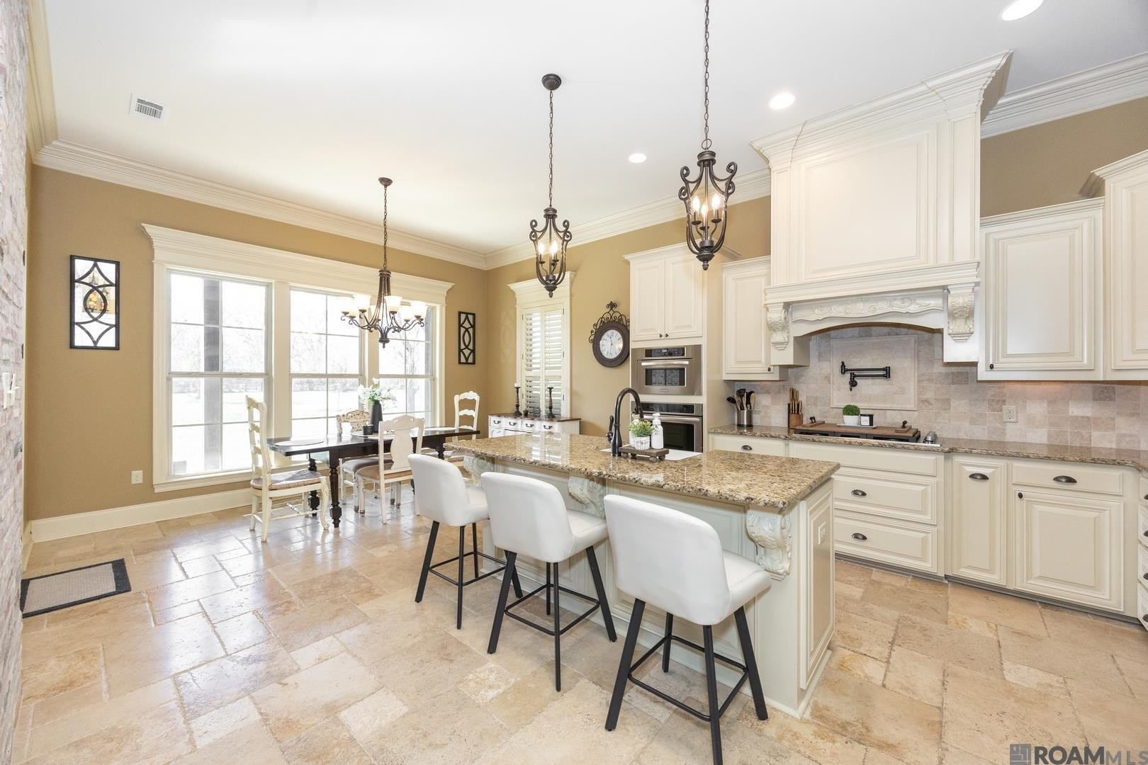 Brusly, Louisiana, 70719, United States, 4 Bedrooms Bedrooms, ,3 BathroomsBathrooms,Residential,For Sale,2012351