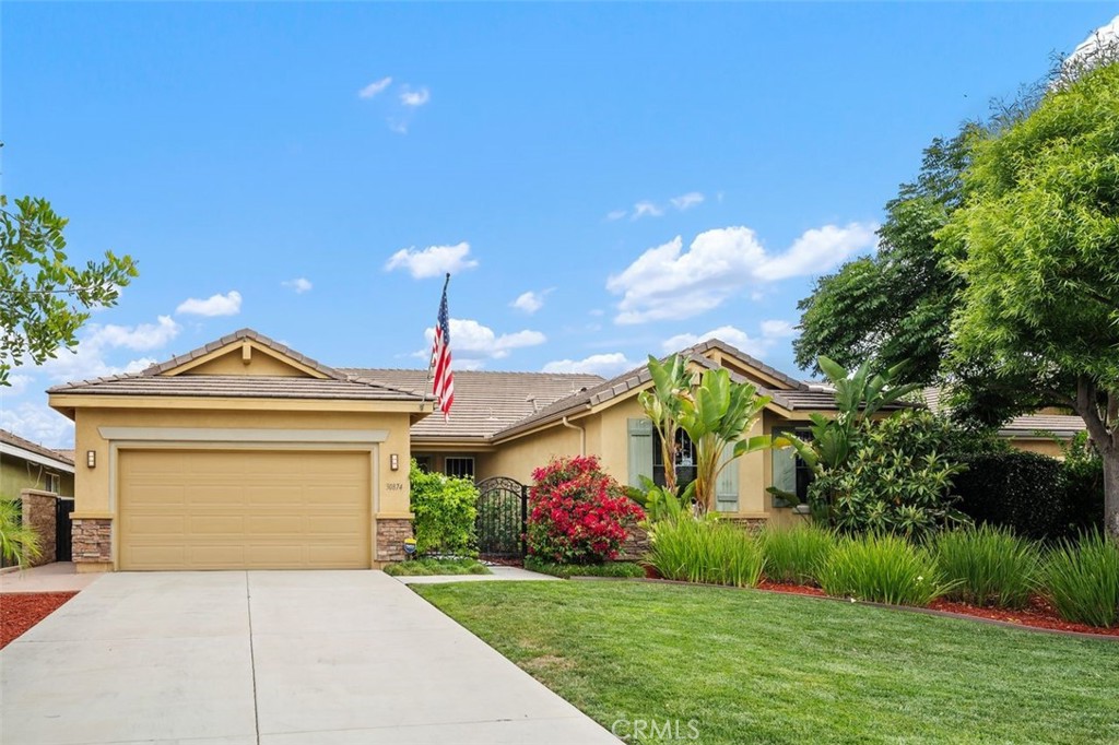 Murrieta, California, 92563, United States, 4 Bedrooms Bedrooms, ,2 BathroomsBathrooms,Residential,For Sale,2002097