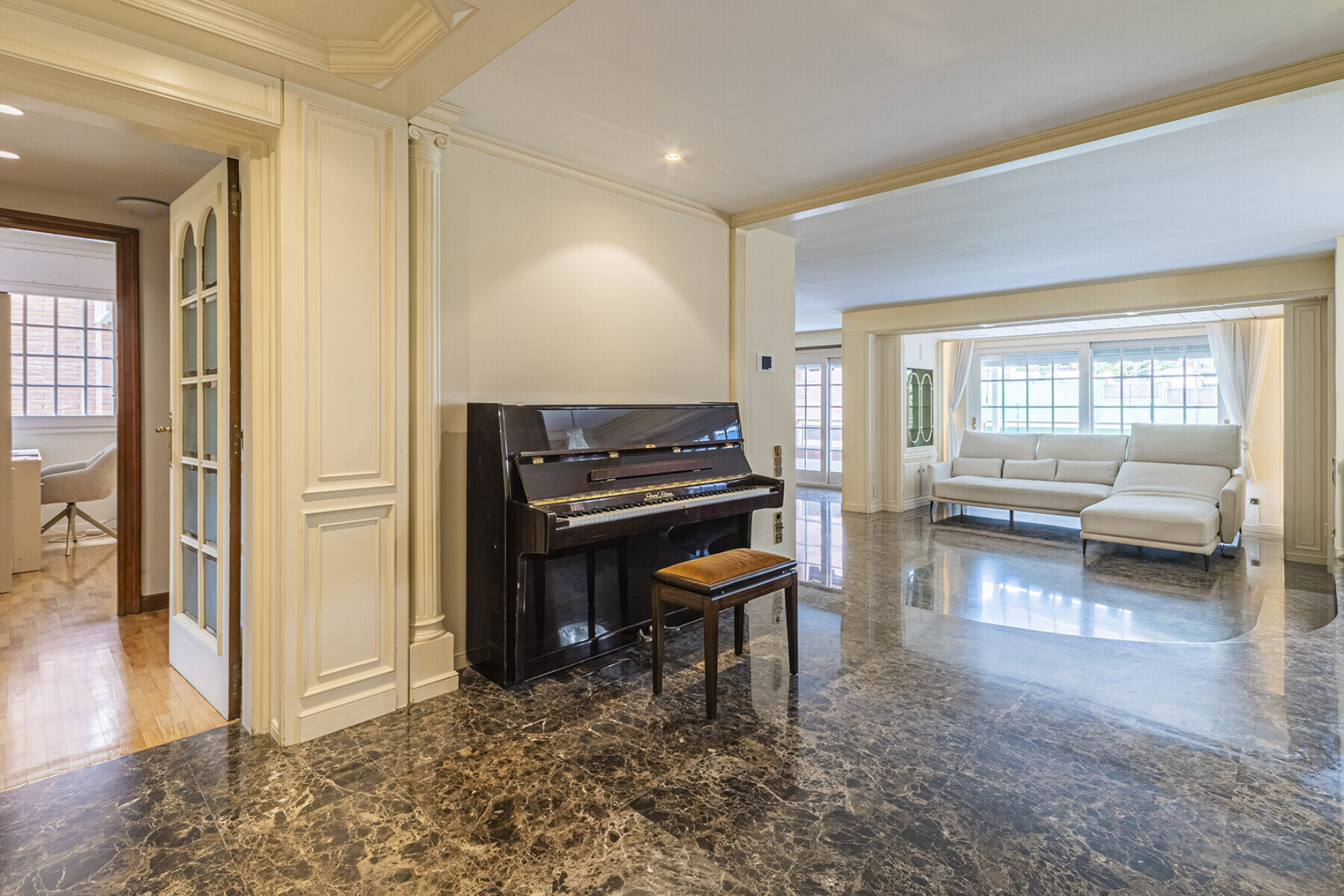  Exclusive apartment with a terrace in a prestigious gated community in Barcelona - 物件實景