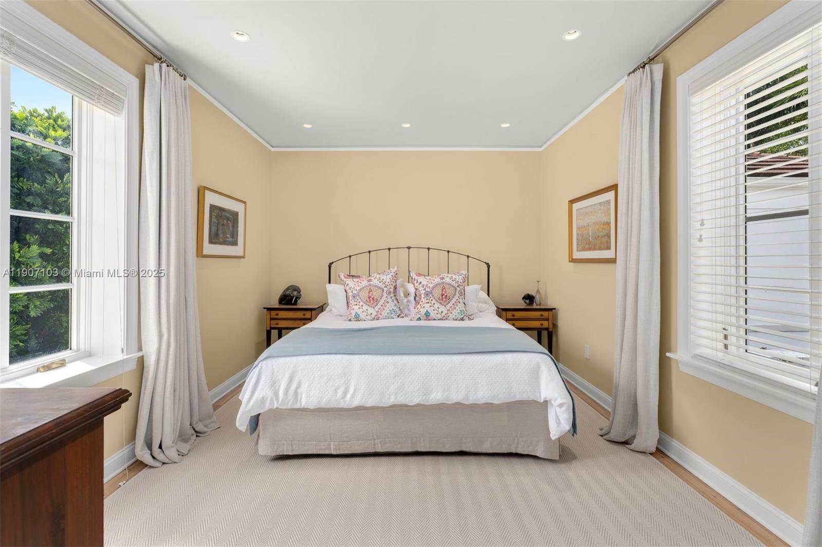 Coral Gables, Florida, 33146, United States, 3 Bedrooms Bedrooms, ,4 BathroomsBathrooms,Residential,For Sale,1992032