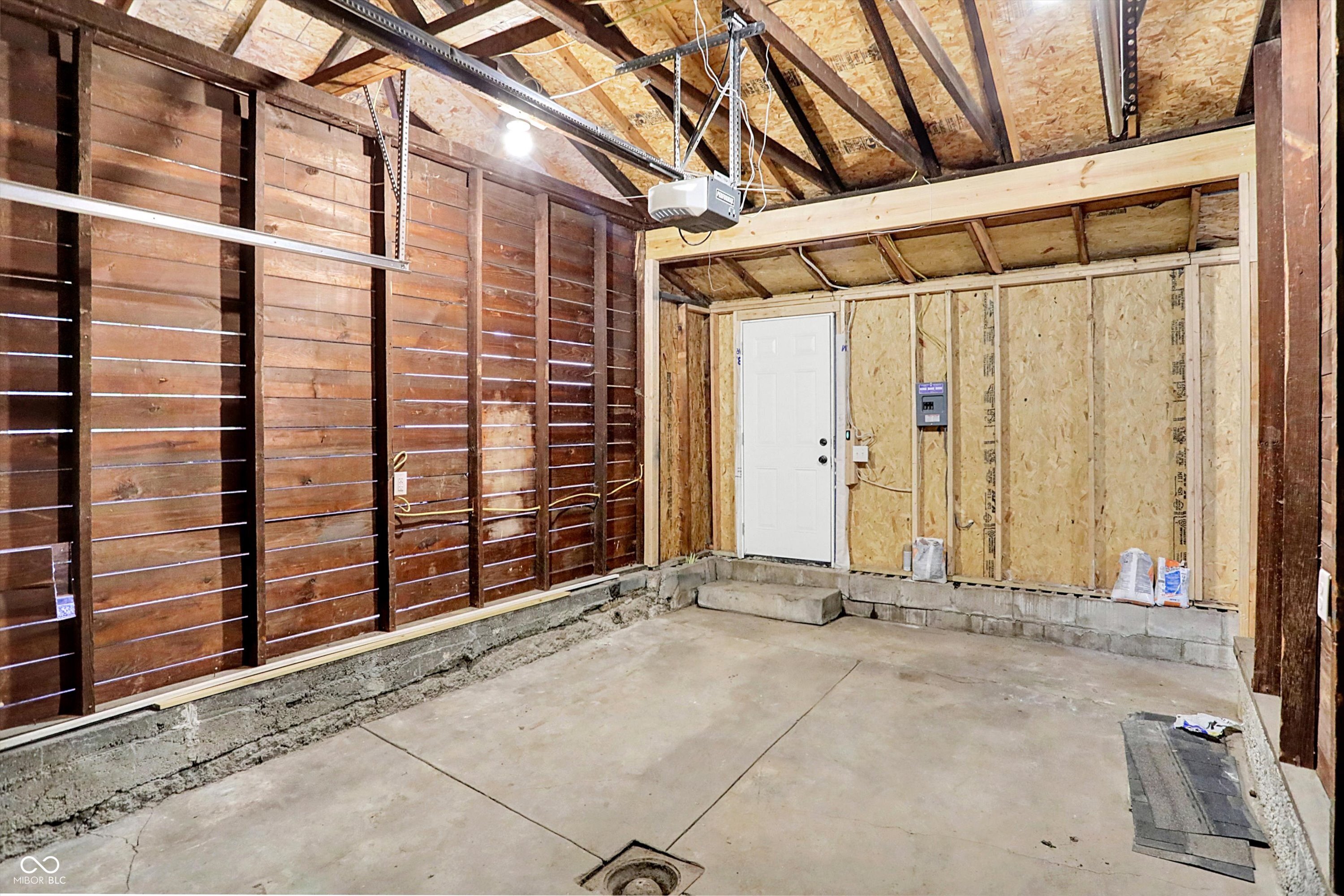 Indianapolis, Indiana, 46205, United States, 3 Bedrooms Bedrooms, ,3 BathroomsBathrooms,Residential,For Sale,1982816