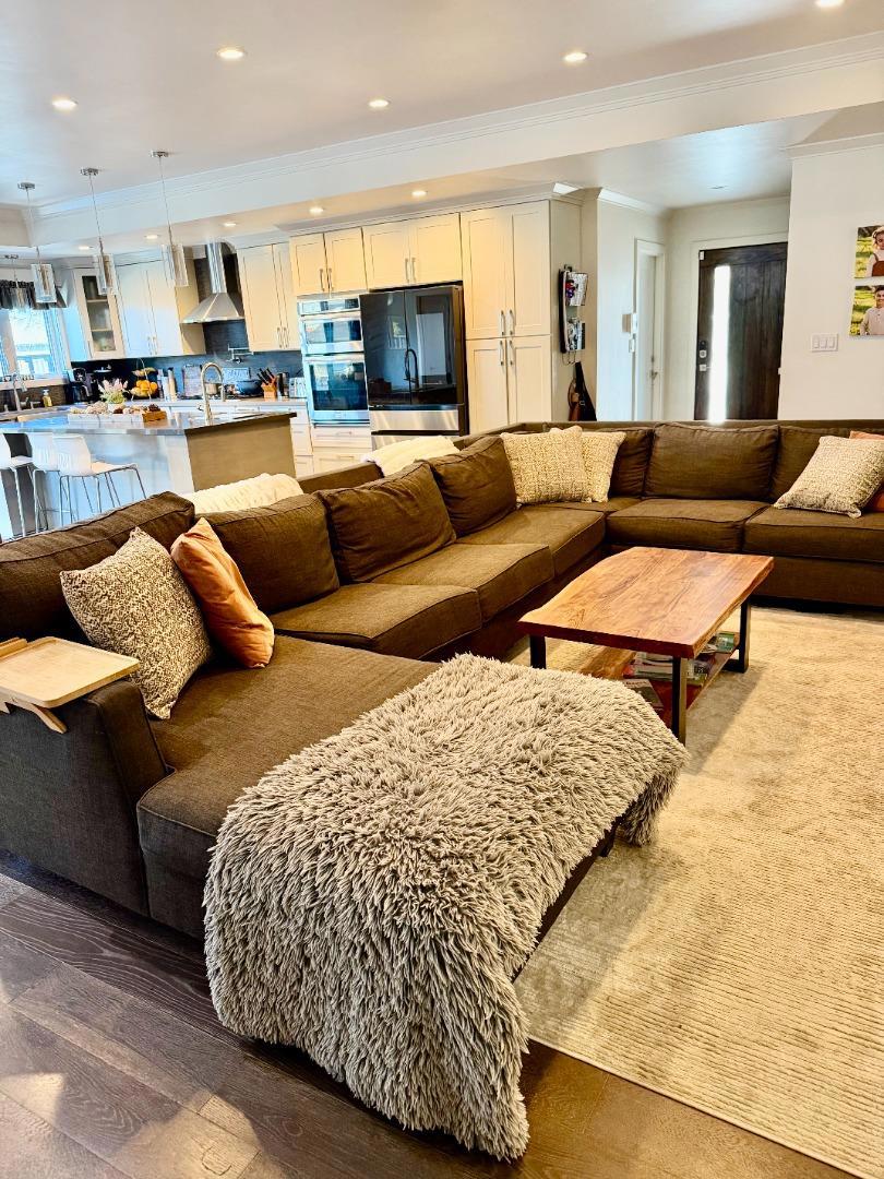 Morgan Hill, California, 95037, United States, 5 Bedrooms Bedrooms, ,3 BathroomsBathrooms,Residential,For Sale,2010403