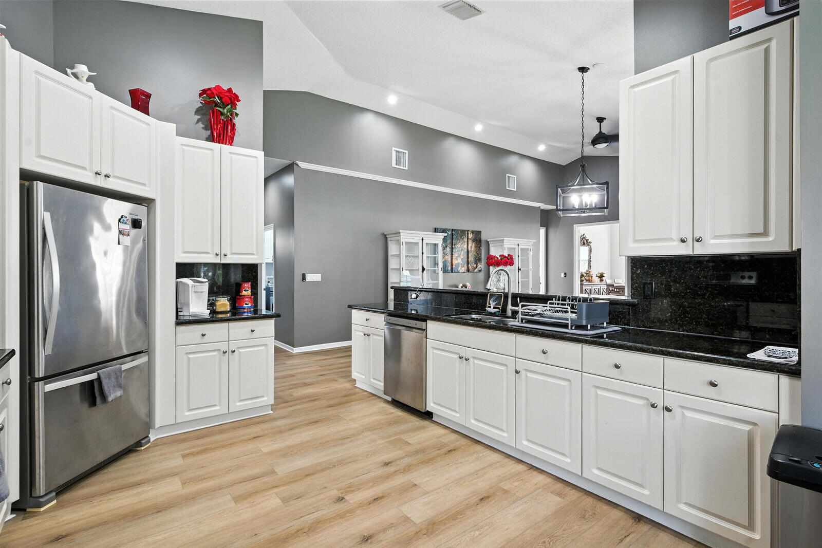 West Palm Beach, Florida, 33411, United States, 2 Bedrooms Bedrooms, ,2 BathroomsBathrooms,Residential,For Sale,1907135