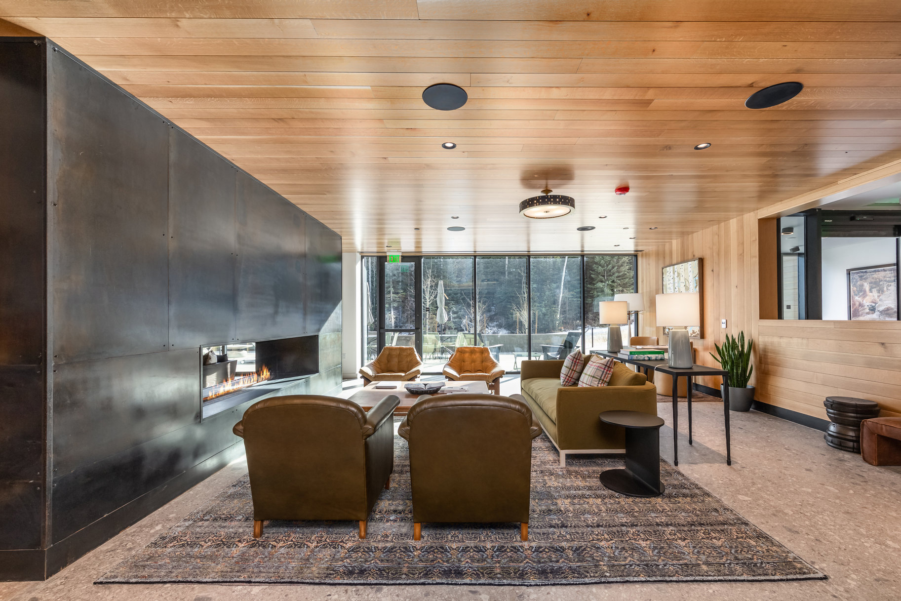  Furnished 5-bedroom Penthouse at Founder