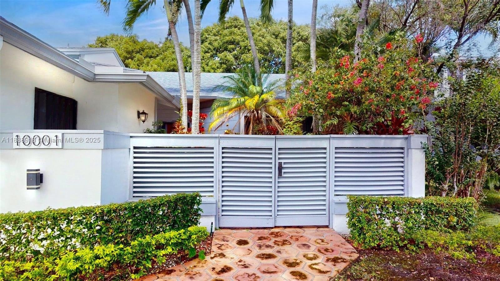 Doral, Florida, 33178, United States, 2 Bedrooms Bedrooms, ,2 BathroomsBathrooms,Residential,For Sale,1975384