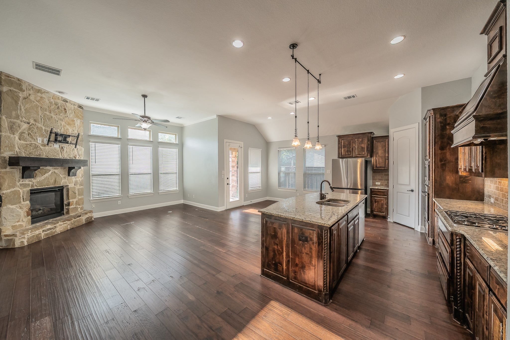 Trophy Club, Texas, 76262, United States, 4 Bedrooms Bedrooms, ,4 BathroomsBathrooms,Residential,For Sale,1977433