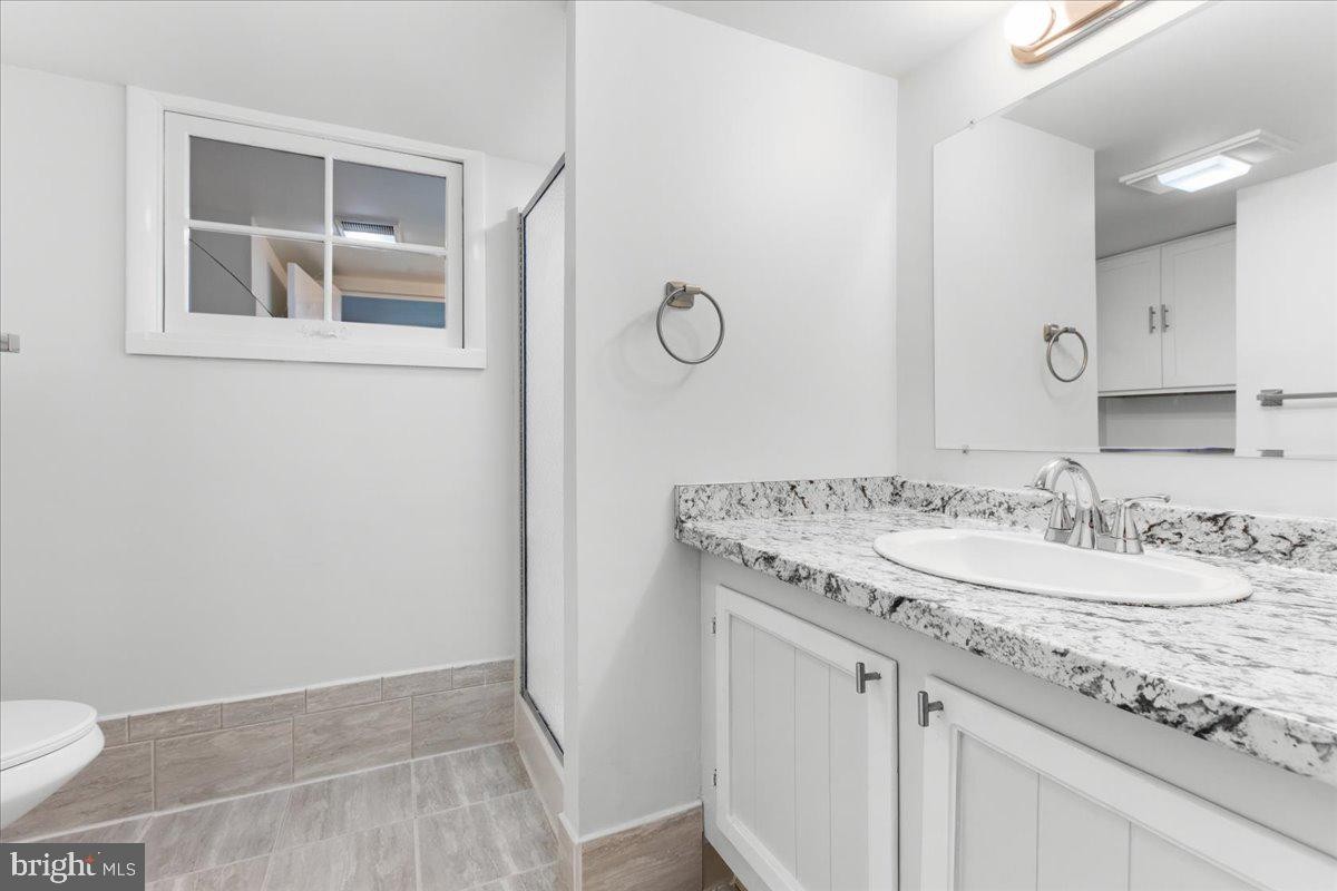 PASADENA, Maryland, 21122, United States, 4 Bedrooms Bedrooms, ,4 BathroomsBathrooms,Residential,For Sale,1979207