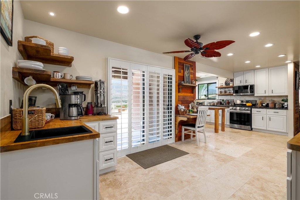 Hemet, California, 92544, United States, 4 Bedrooms Bedrooms, ,2 BathroomsBathrooms,Residential,For Sale,1875169