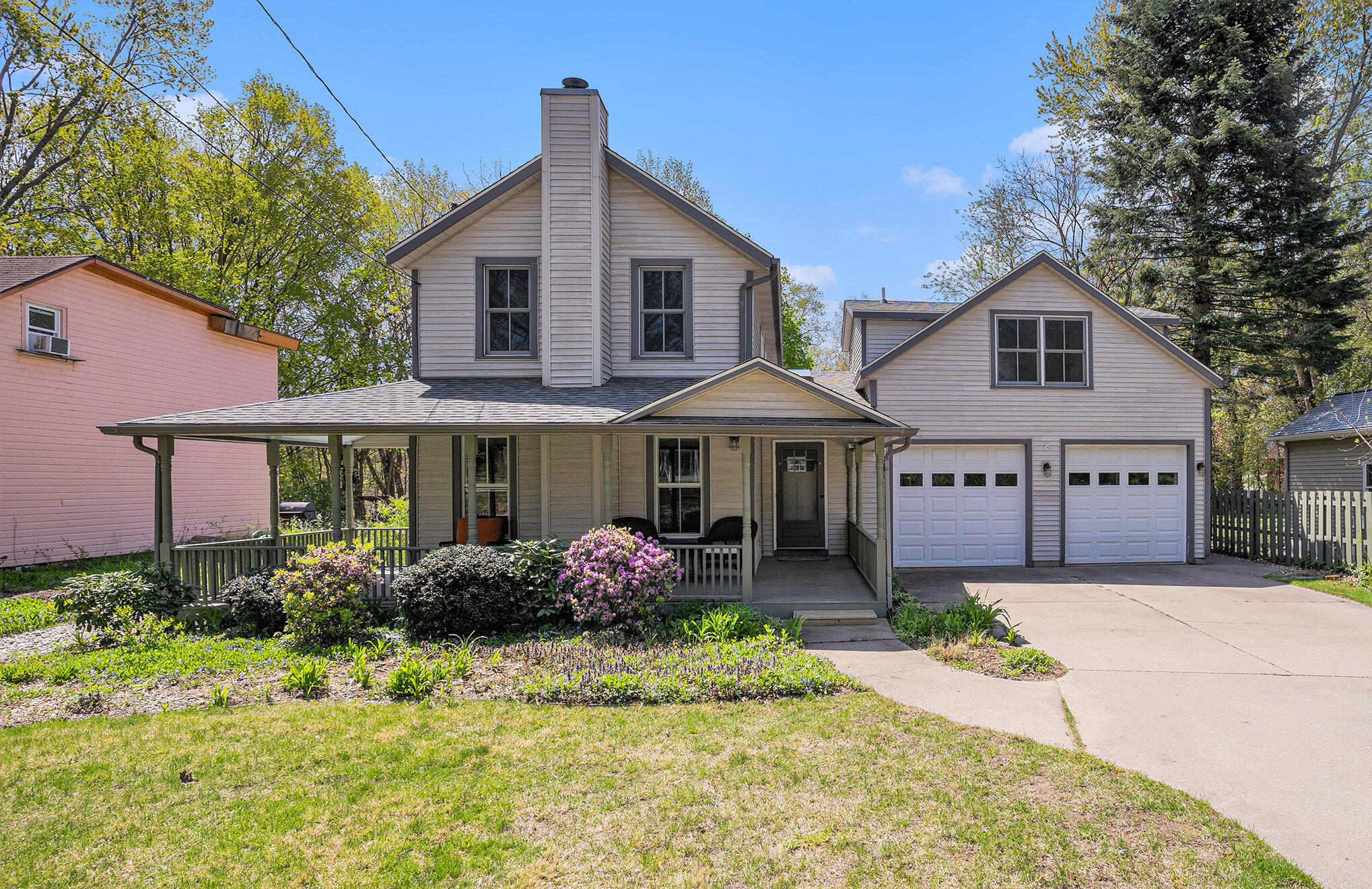 Saugatuck, Michigan, 49453, United States, 4 Bedrooms Bedrooms, ,3 BathroomsBathrooms,Residential,For Sale,1807495