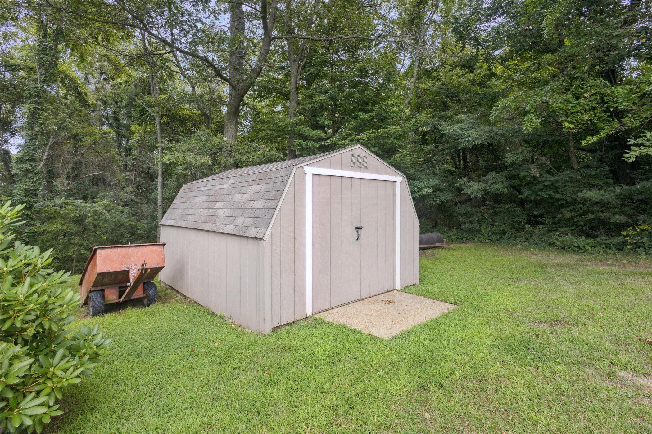 New Carlisle, Indiana, 46552, United States, 4 Bedrooms Bedrooms, ,2 BathroomsBathrooms,Residential,For Sale,1924883