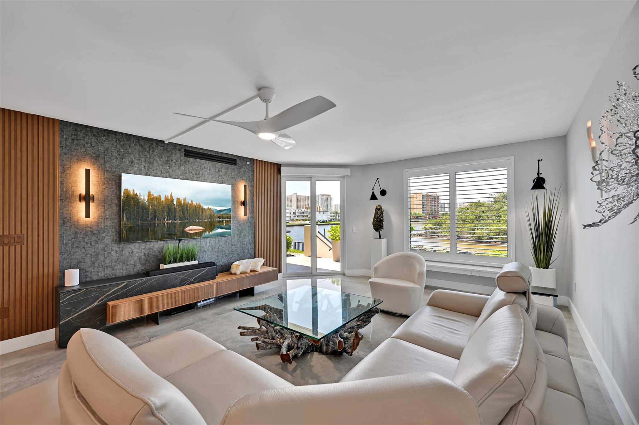 Pompano Beach, Florida, 33062, United States, 2 Bedrooms Bedrooms, ,2 BathroomsBathrooms,Residential,For Sale,1938400