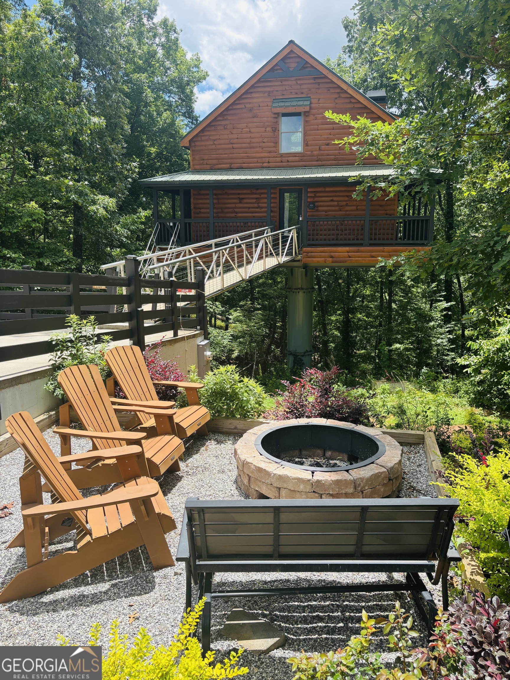 Cleveland, Georgia, 30528, United States, 1 Bedroom Bedrooms, ,1 BathroomBathrooms,Residential,For Sale,1864769