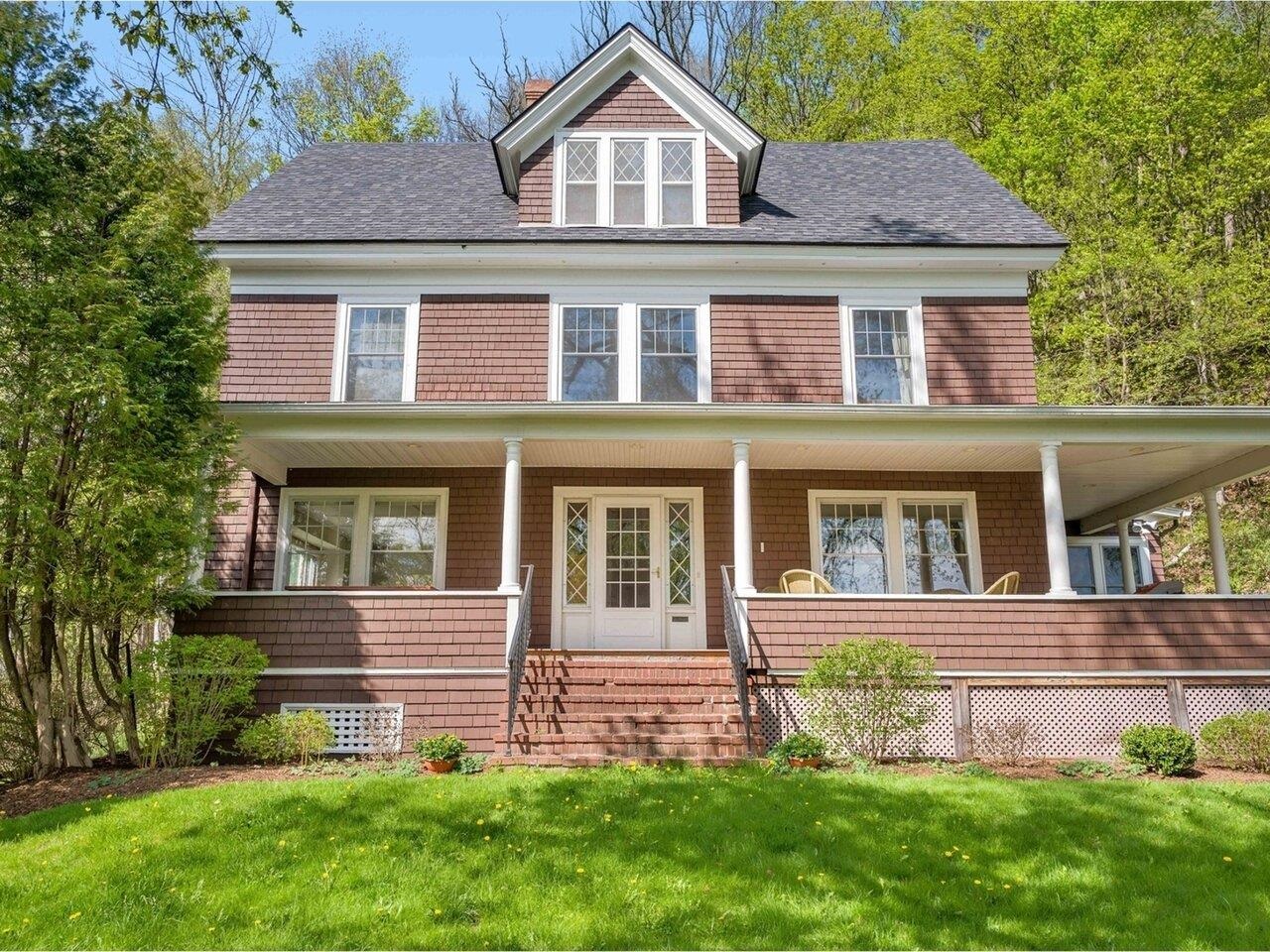 Montpelier, Vermont, 05602, United States, 5 Bedrooms Bedrooms, ,3 BathroomsBathrooms,Residential,For Sale,1821118