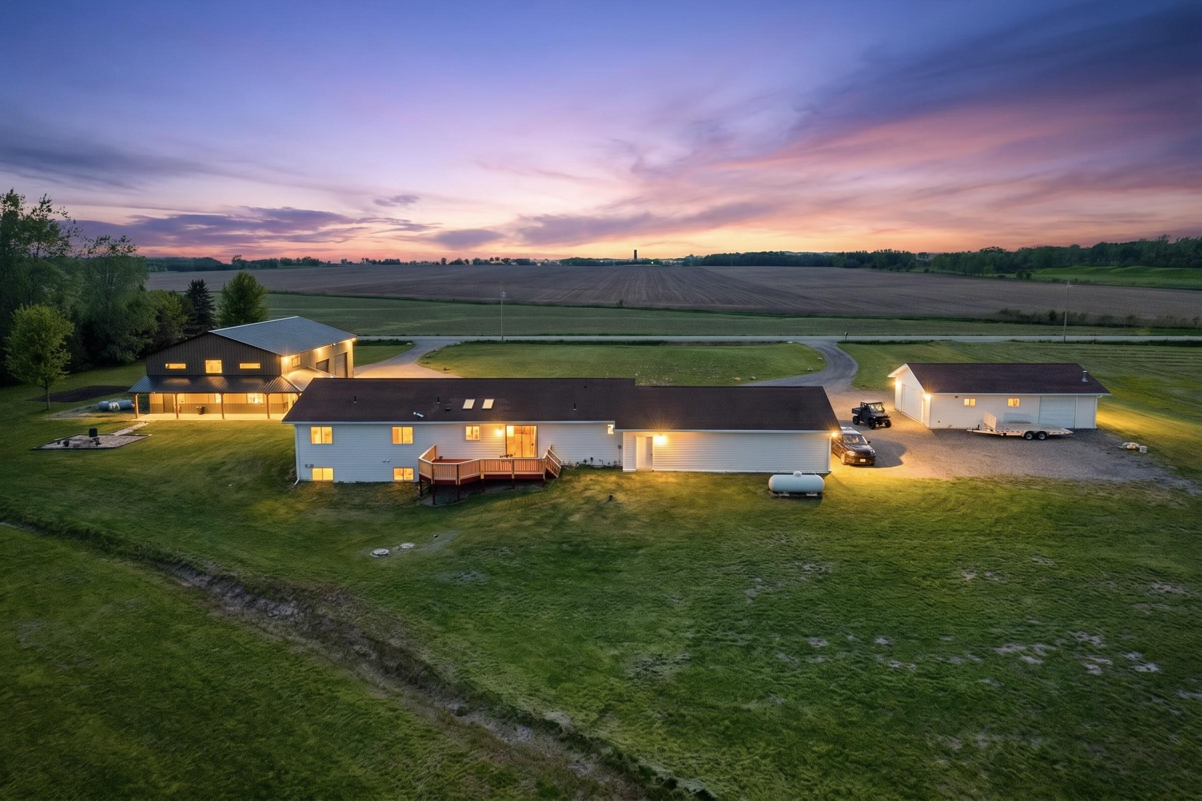 De Pere, Wisconsin, 54115-9006, United States, 4 Bedrooms Bedrooms, ,3 BathroomsBathrooms,Residential,For Sale,2048698