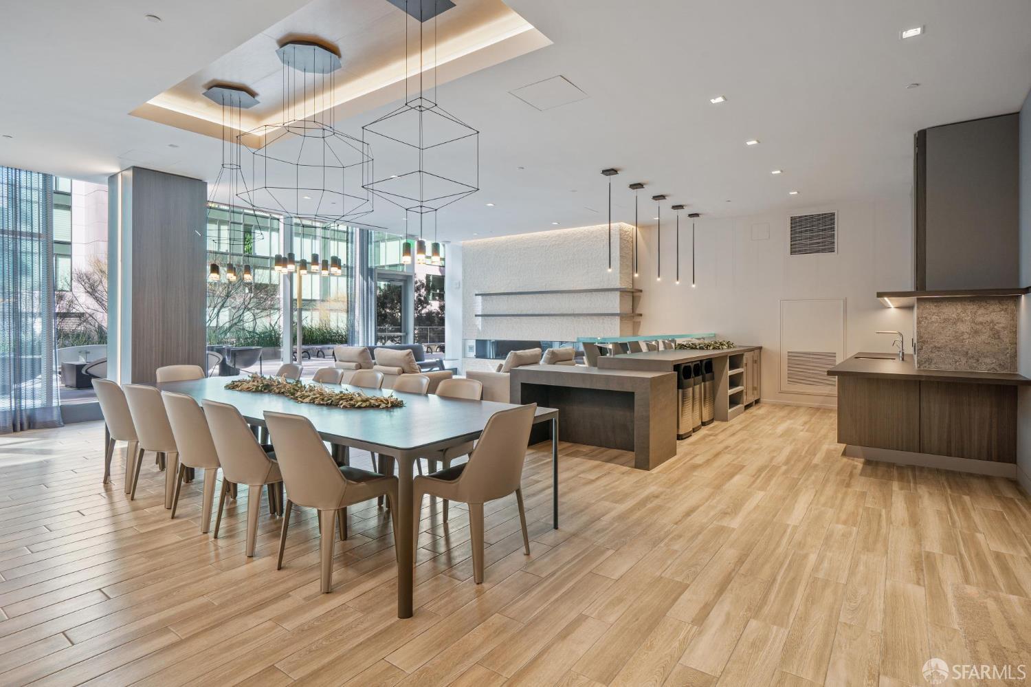 San Francisco, California, 94105, United States, 3 Bedrooms Bedrooms, ,4 BathroomsBathrooms,Residential,For Sale,1994422