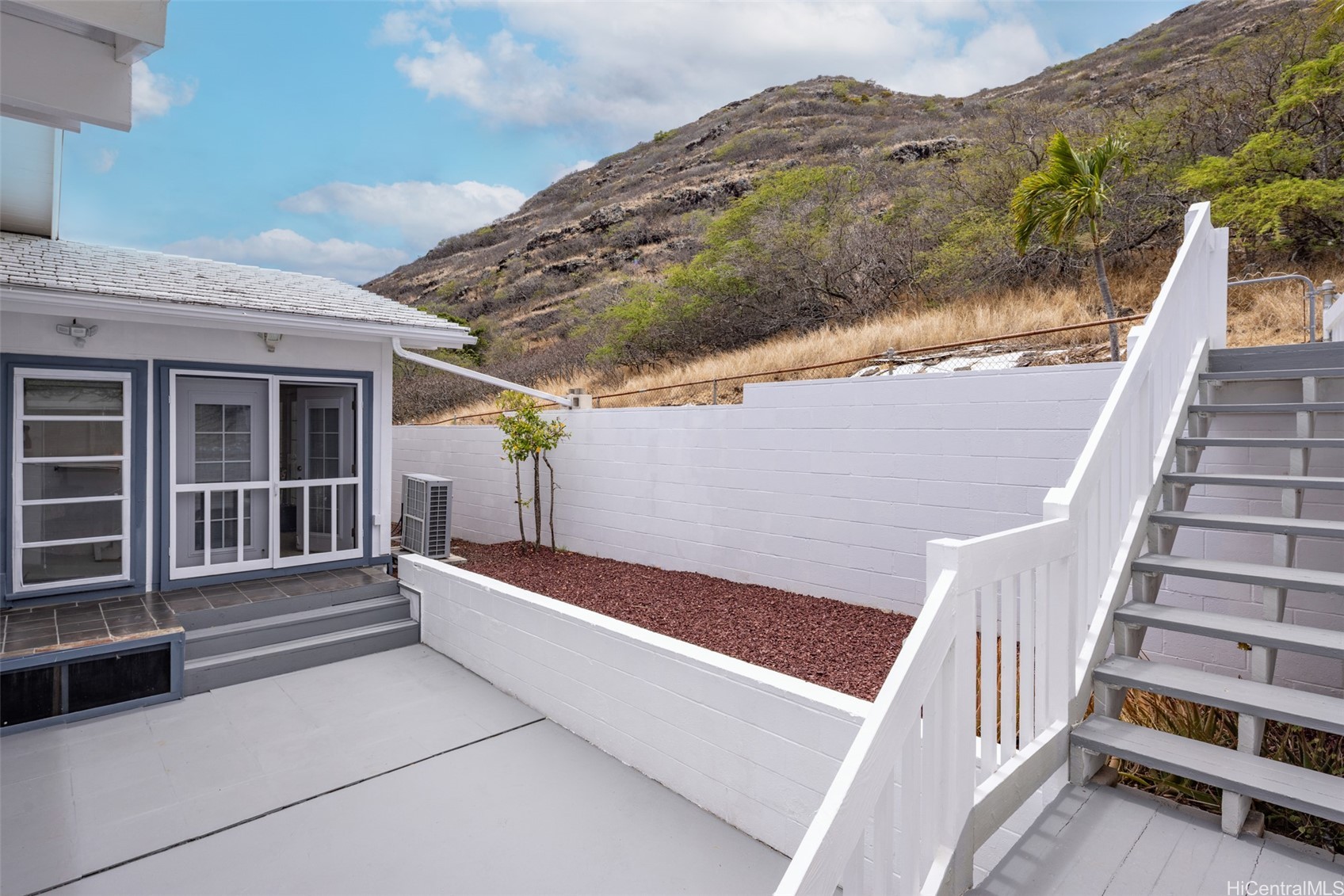 Honolulu, Hawaii, 96825, United States, 3 Bedrooms Bedrooms, ,3 BathroomsBathrooms,Residential,For Sale,1987941